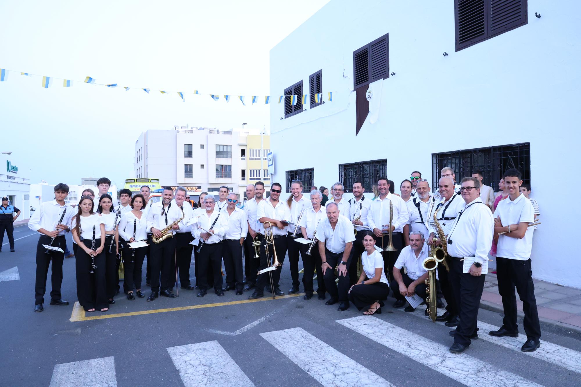 Procesión en honor a la Virgen del Carmen en Valterra