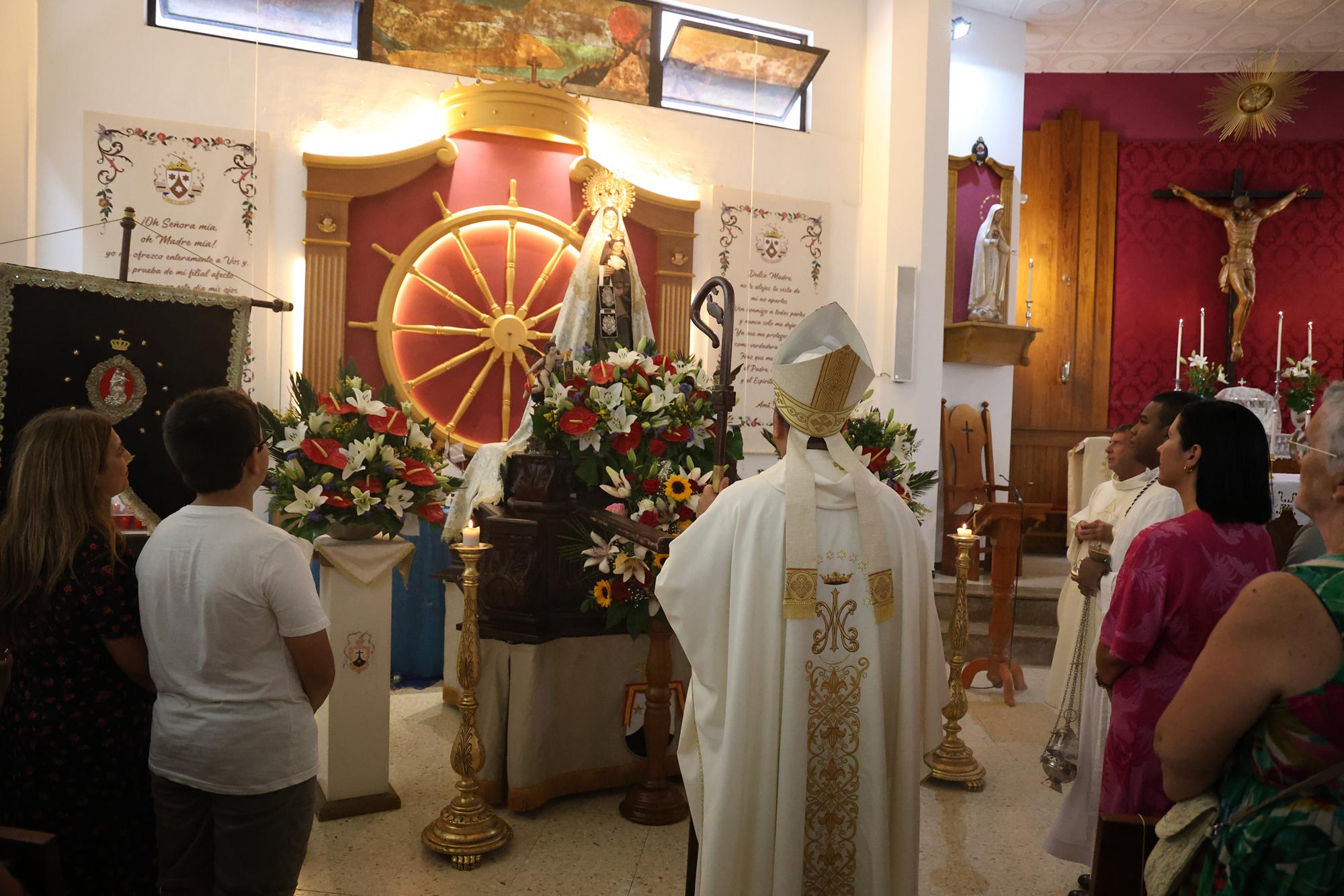 Procesión en honor a la Virgen del Carmen en Valterra