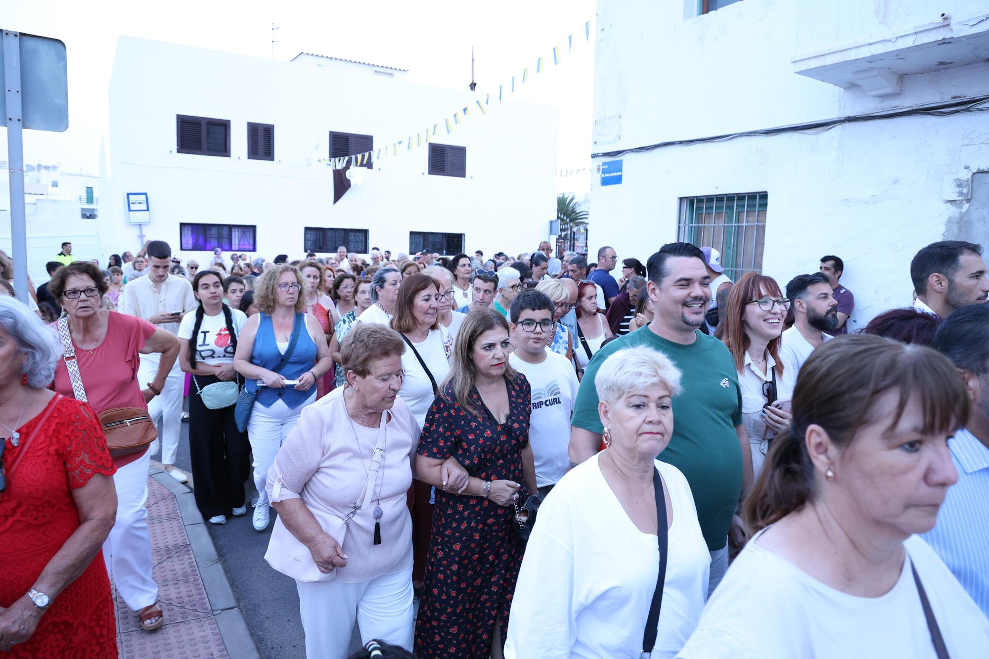 Procesión en honor a la Virgen del Carmen en Valterra