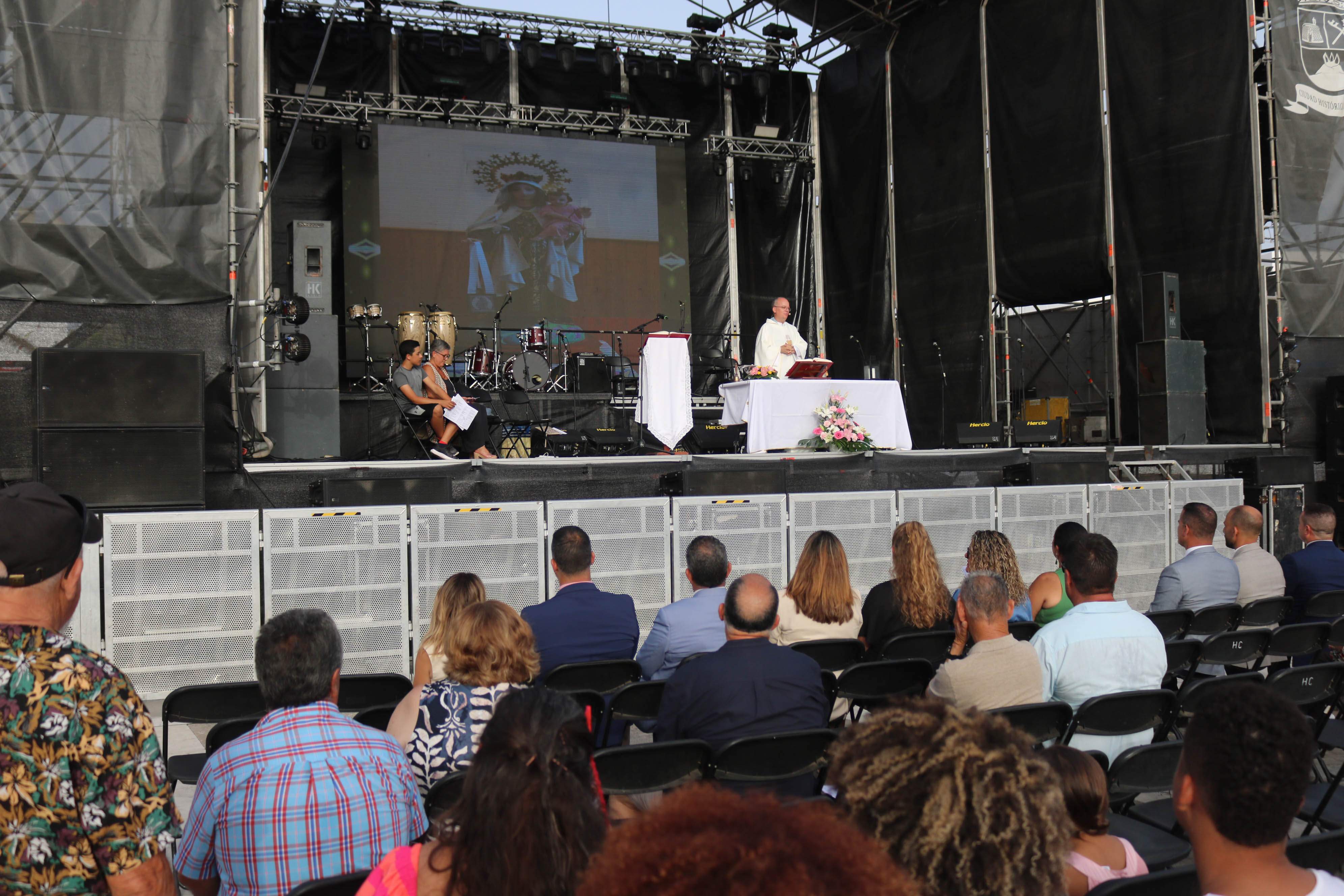 Playa Blanca muestra su adoración por la Virgen del Carmen