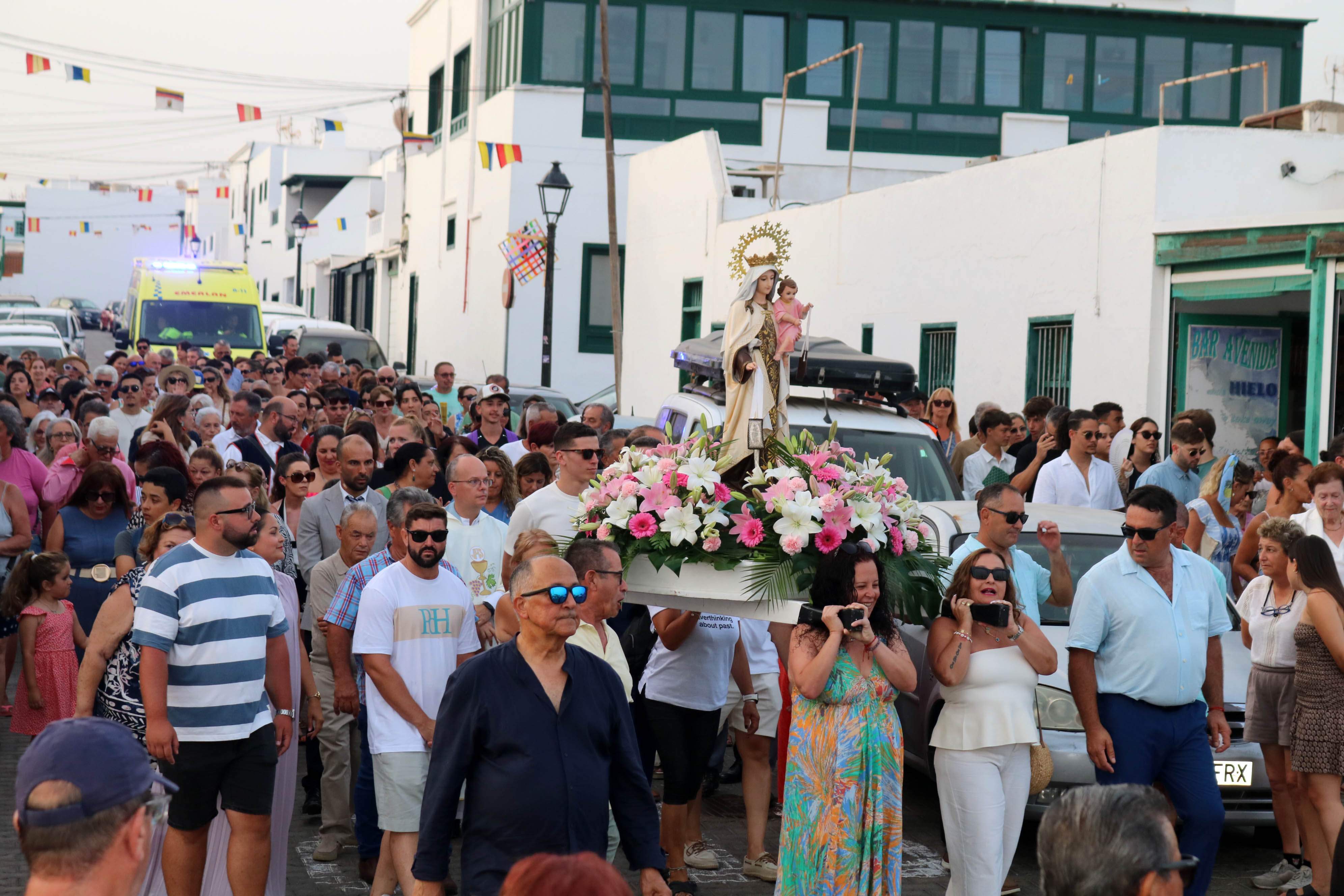 Playa Blanca muestra su adoración por la Virgen del Carmen