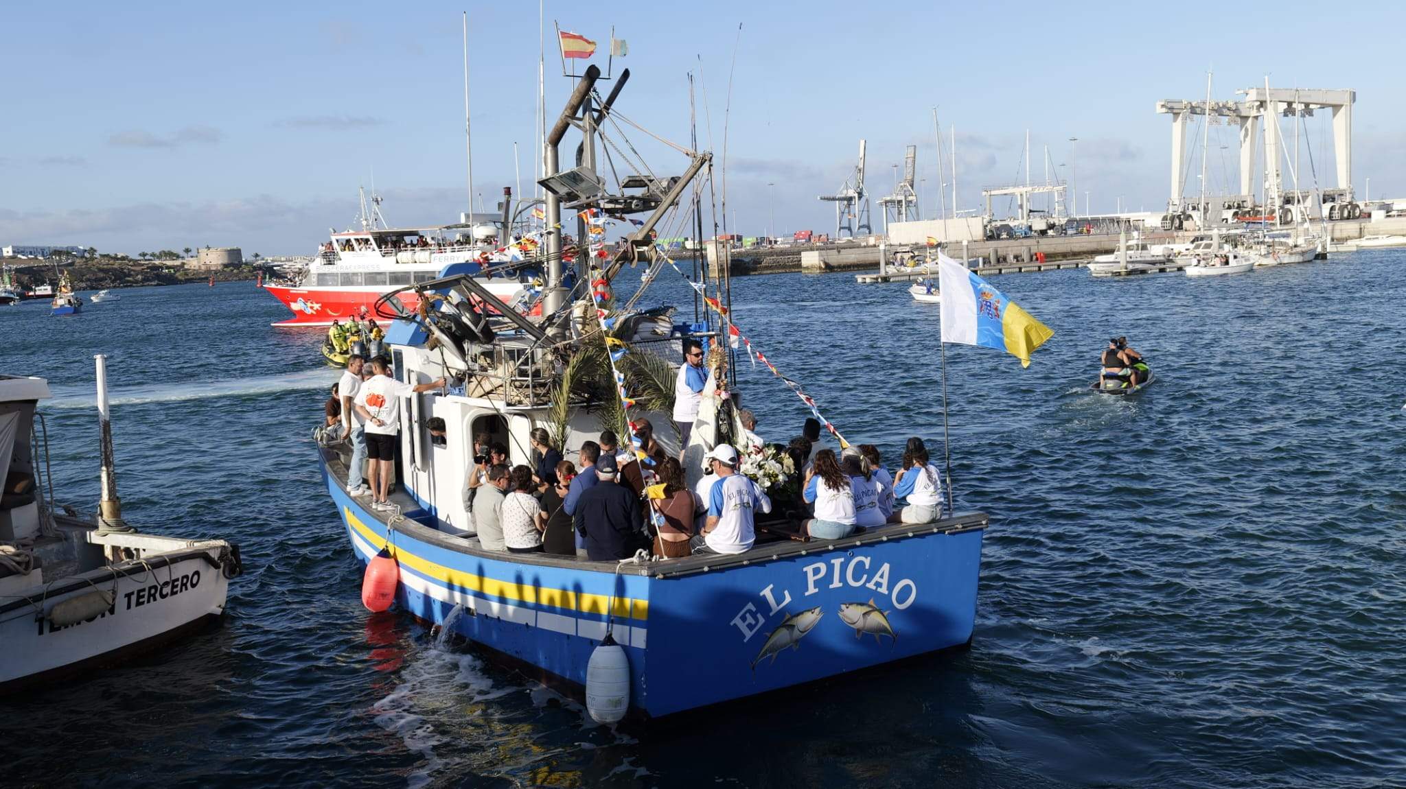 Procesión en honor a Nuestra Señora del Carmen