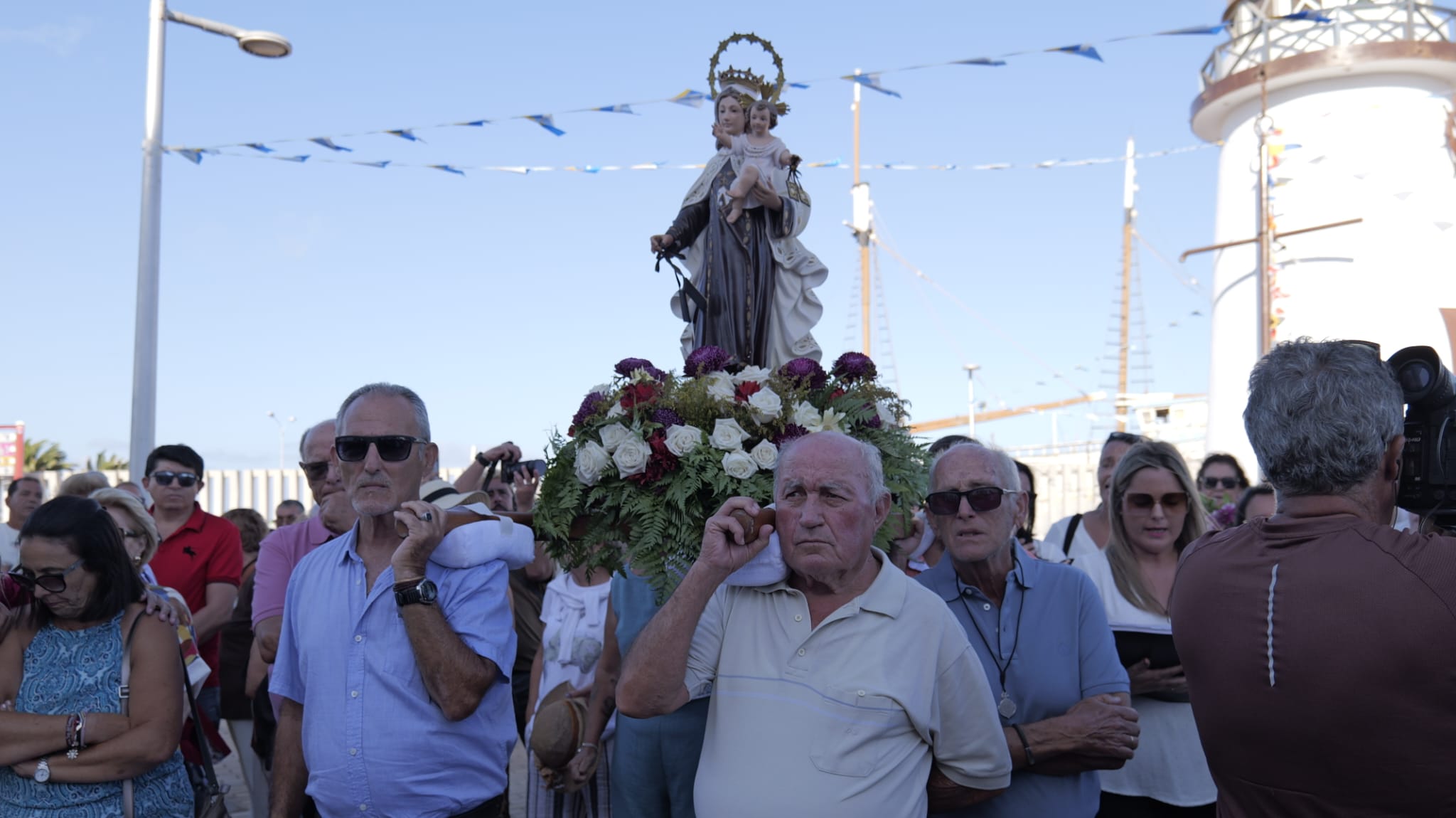 Procesión en honor a Nuestra Señora del Carmen