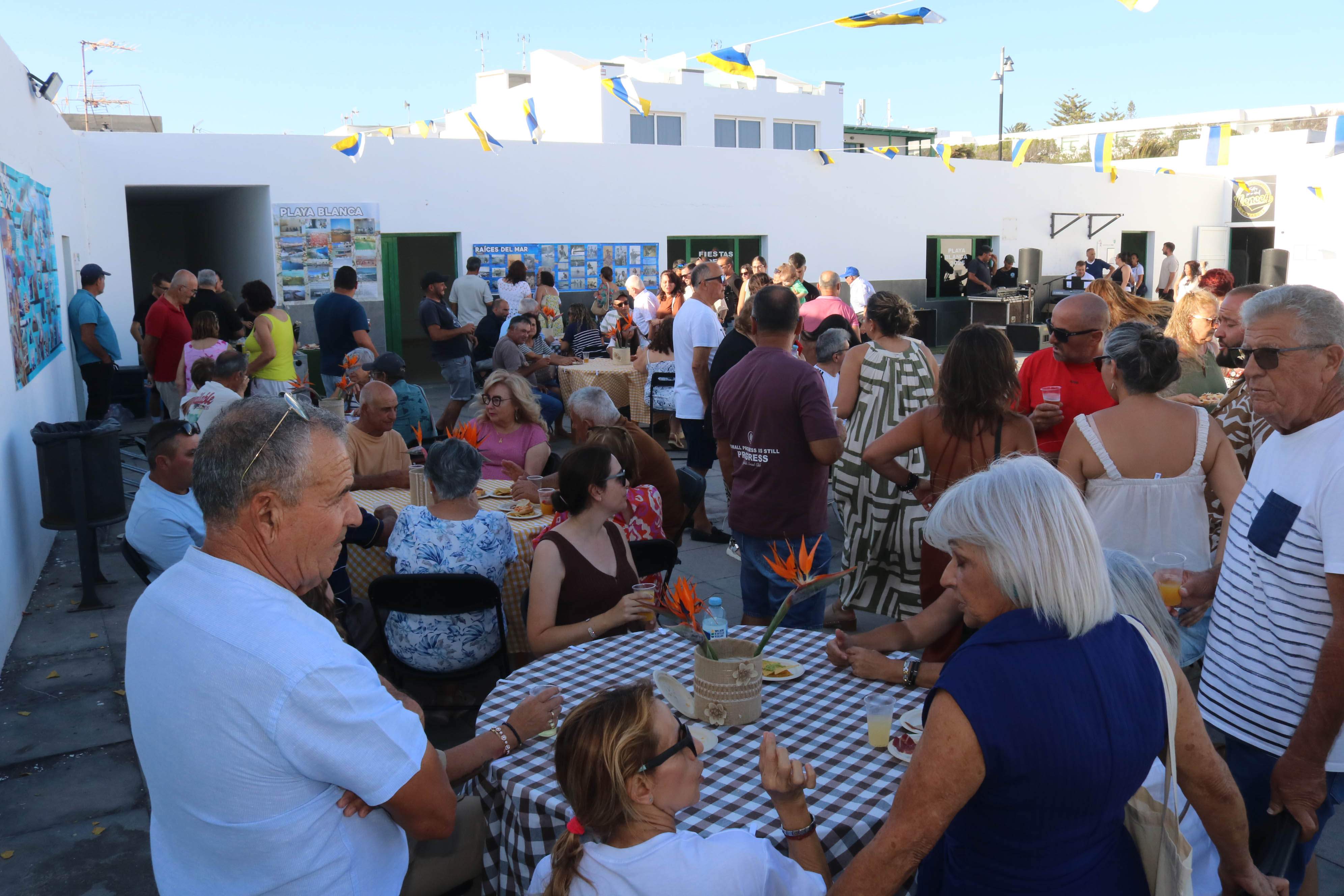 Homenaje a los marineros