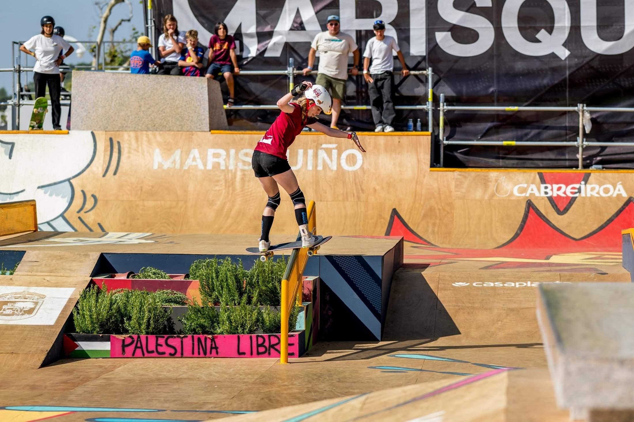 Abbie Burns durante el campeonato