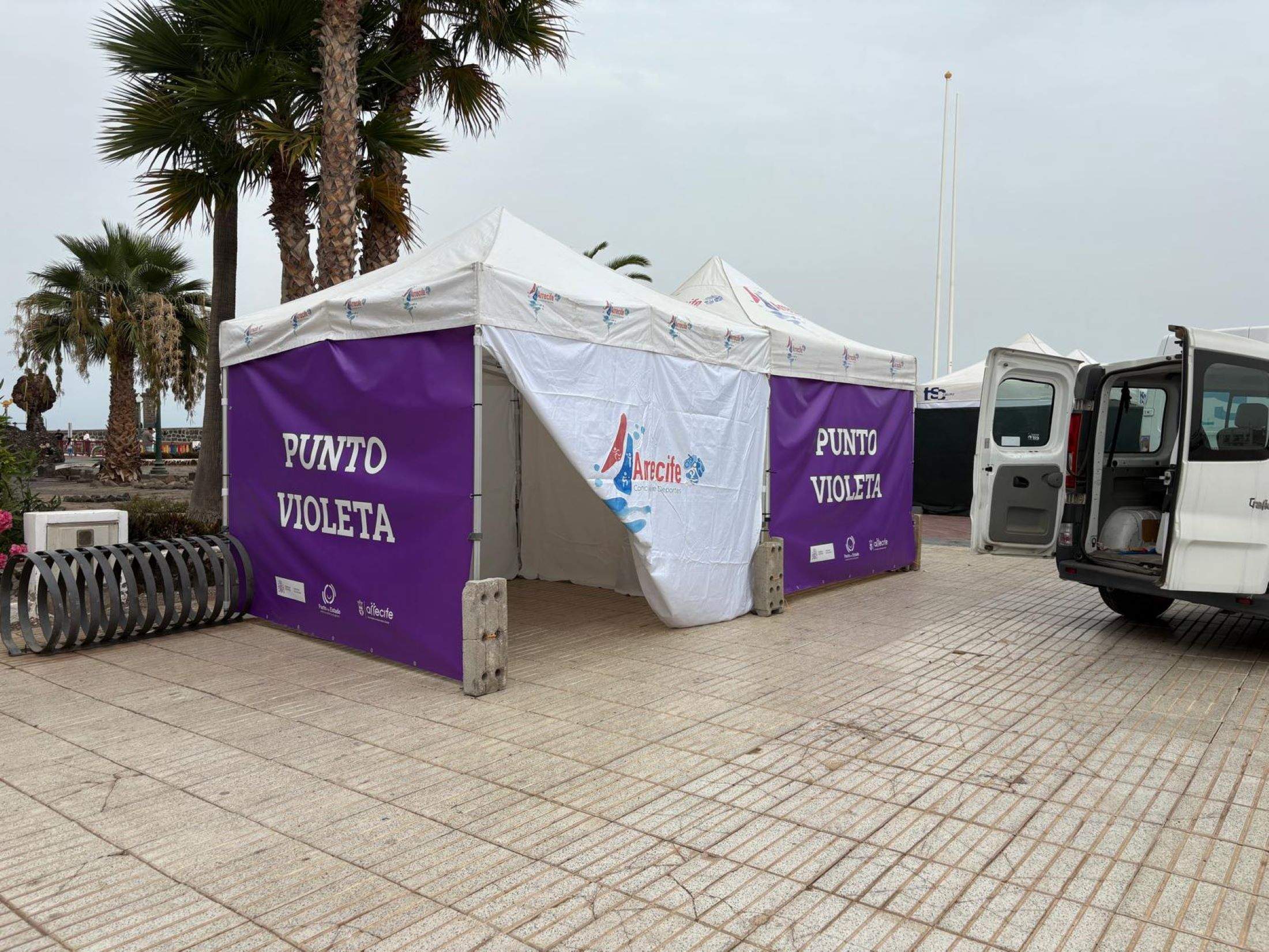 Punto violeta instalado en Arrecife 