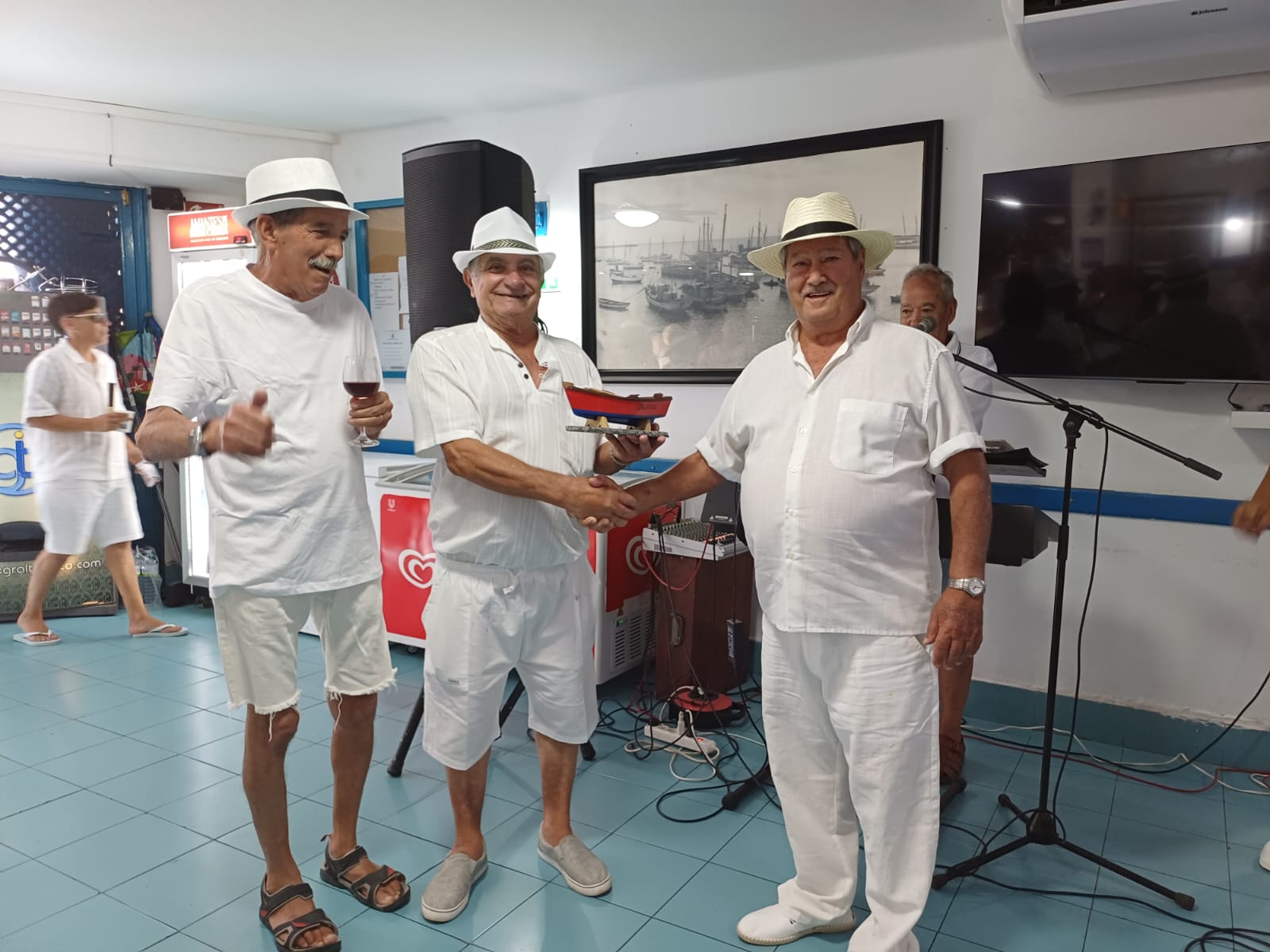 Tardeo en blanco de la Sociedad Casa del Miedo de Arrecife, 2025