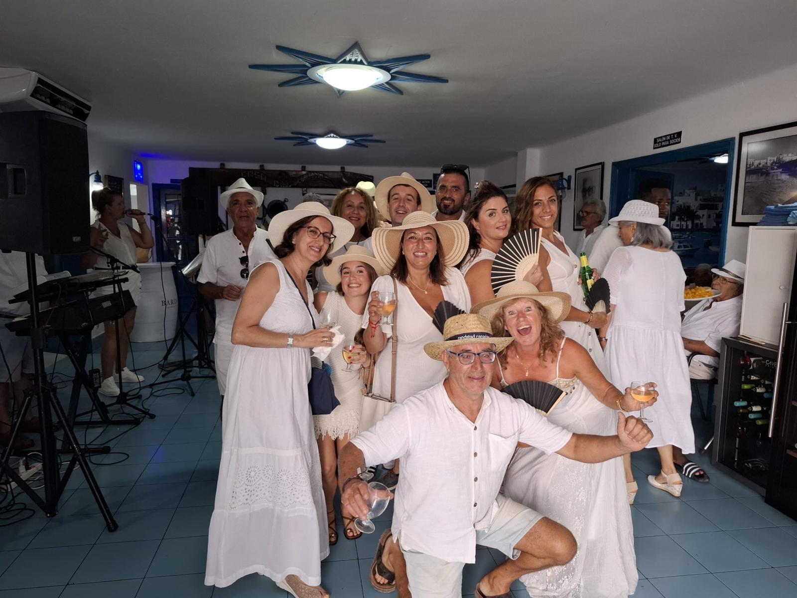 Tardeo en blanco de la Sociedad Casa del Miedo de Arrecife, 2025