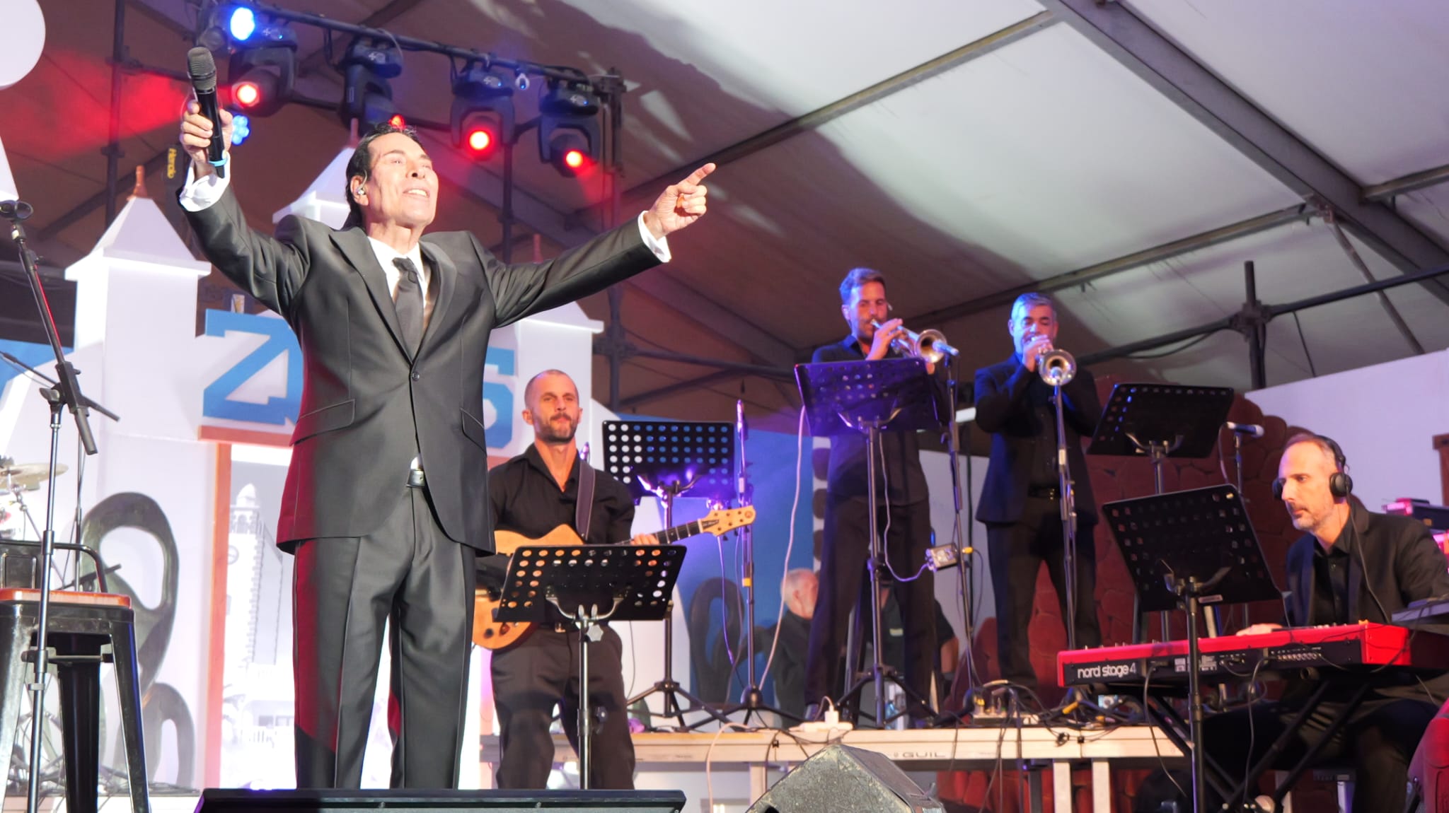 Concierto de José Vélez Concierto de José Vélez