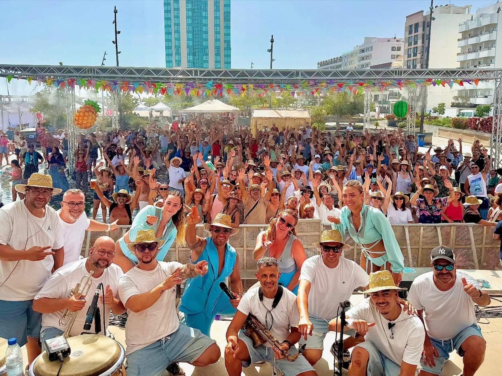La Fiesta de la Chola, organizada por el Ayuntamiento de Arrecife, logró un gran éxito de público (1)