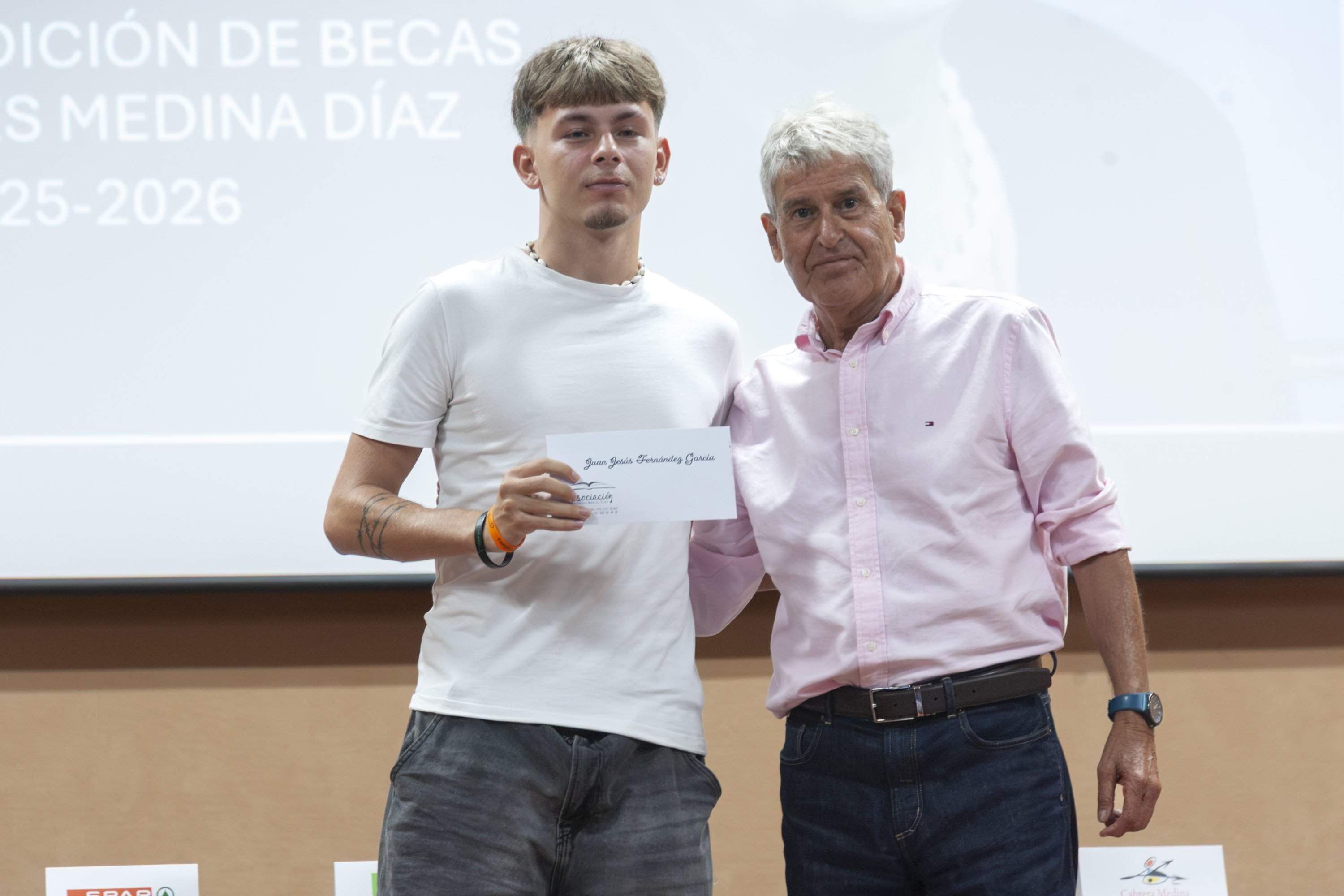 Becas Mercedes Medina Díaz 2025