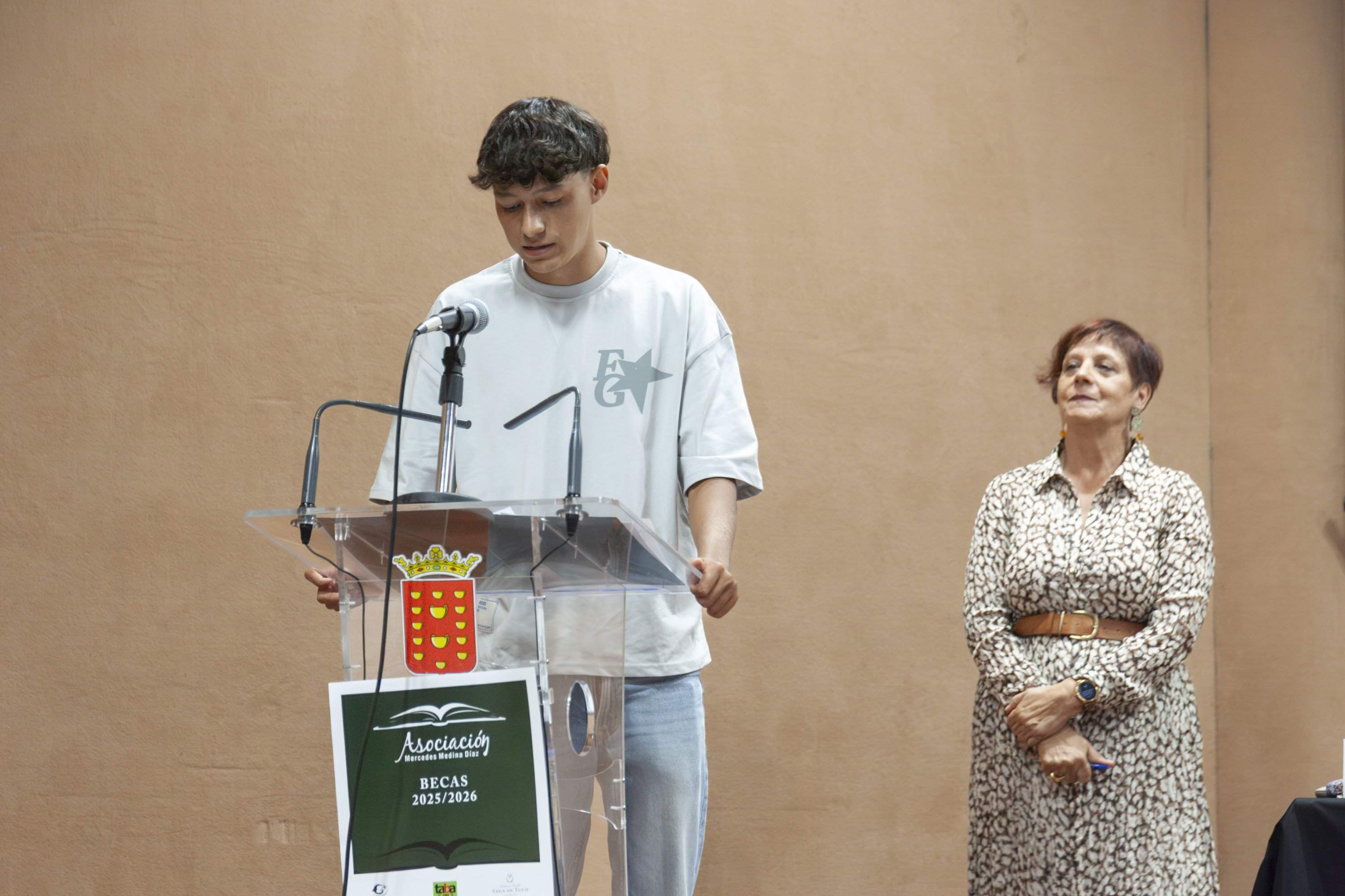 Becas Mercedes Medina Díaz 2025