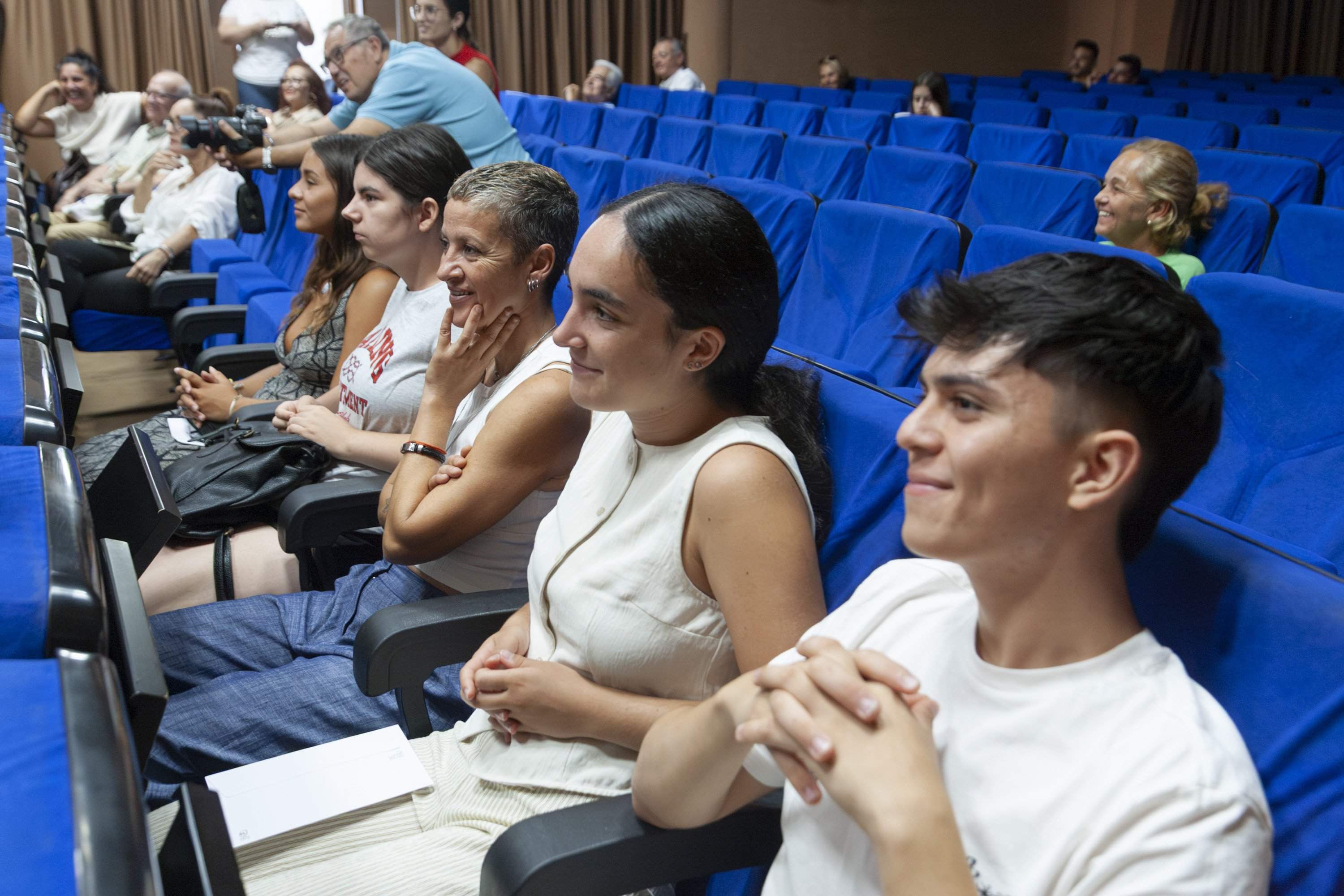 Becas Mercedes Medina Díaz 2025