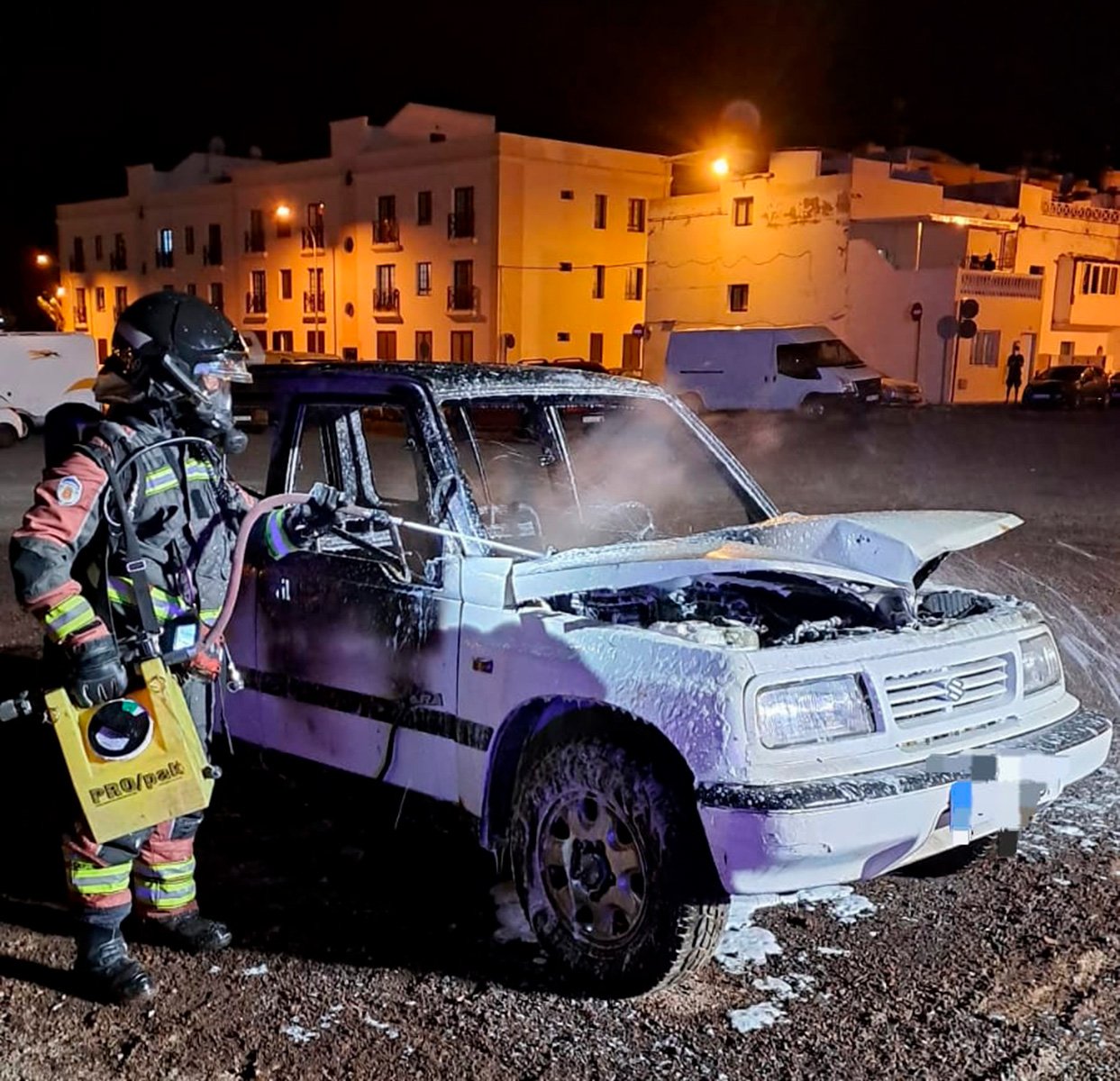 Incendio de un vehículo en Arrecife