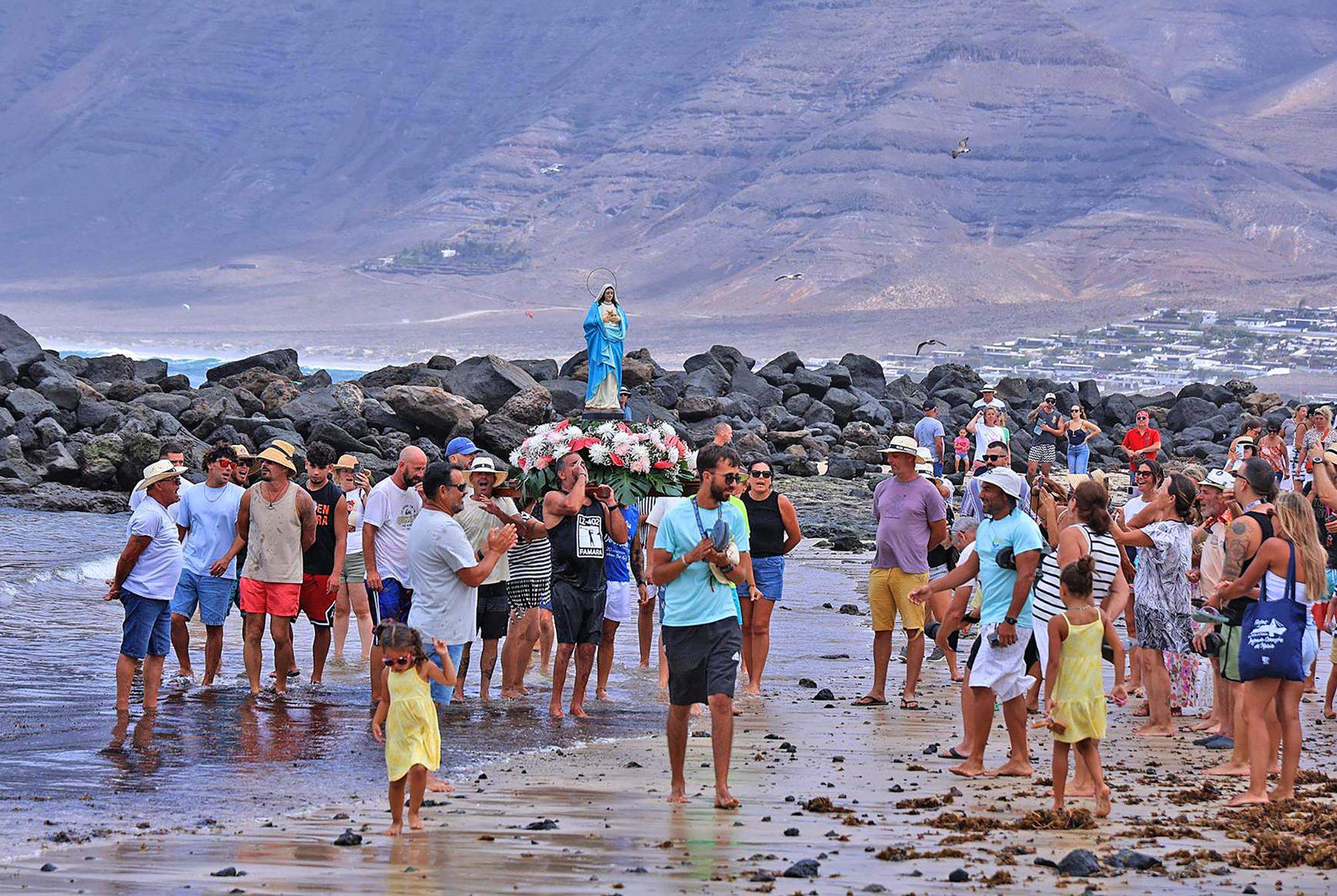 Procesión del Sagrado Corazón de María en Famara, 2025 Procesión del Sagrado Corazón de María en Famara, 2025