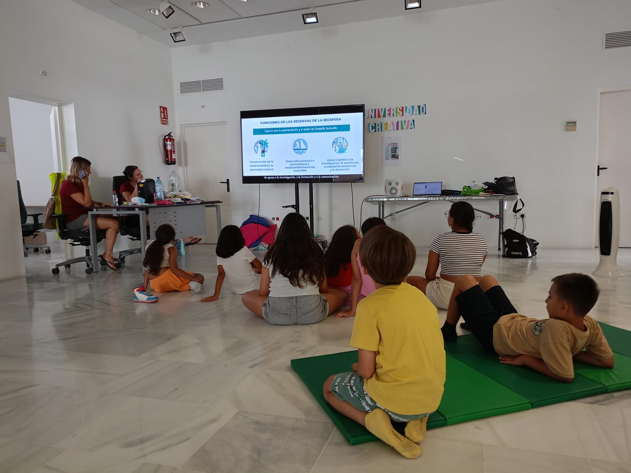 Universidad Creativa Chinija de Verano Universidad Creativa Chinija de Verano