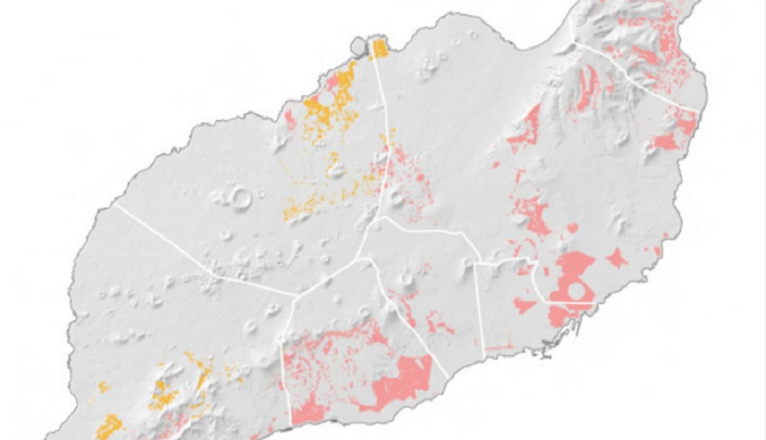 In yellow, areas suitable for photovoltaic energy and, in red, the potential and conditioned ones