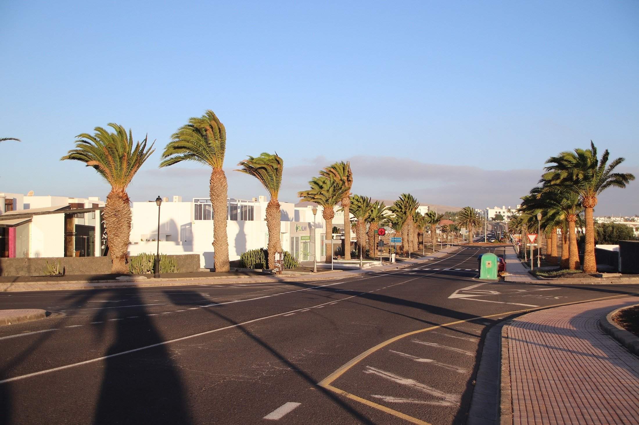 Una de las calles de Playa Blanca