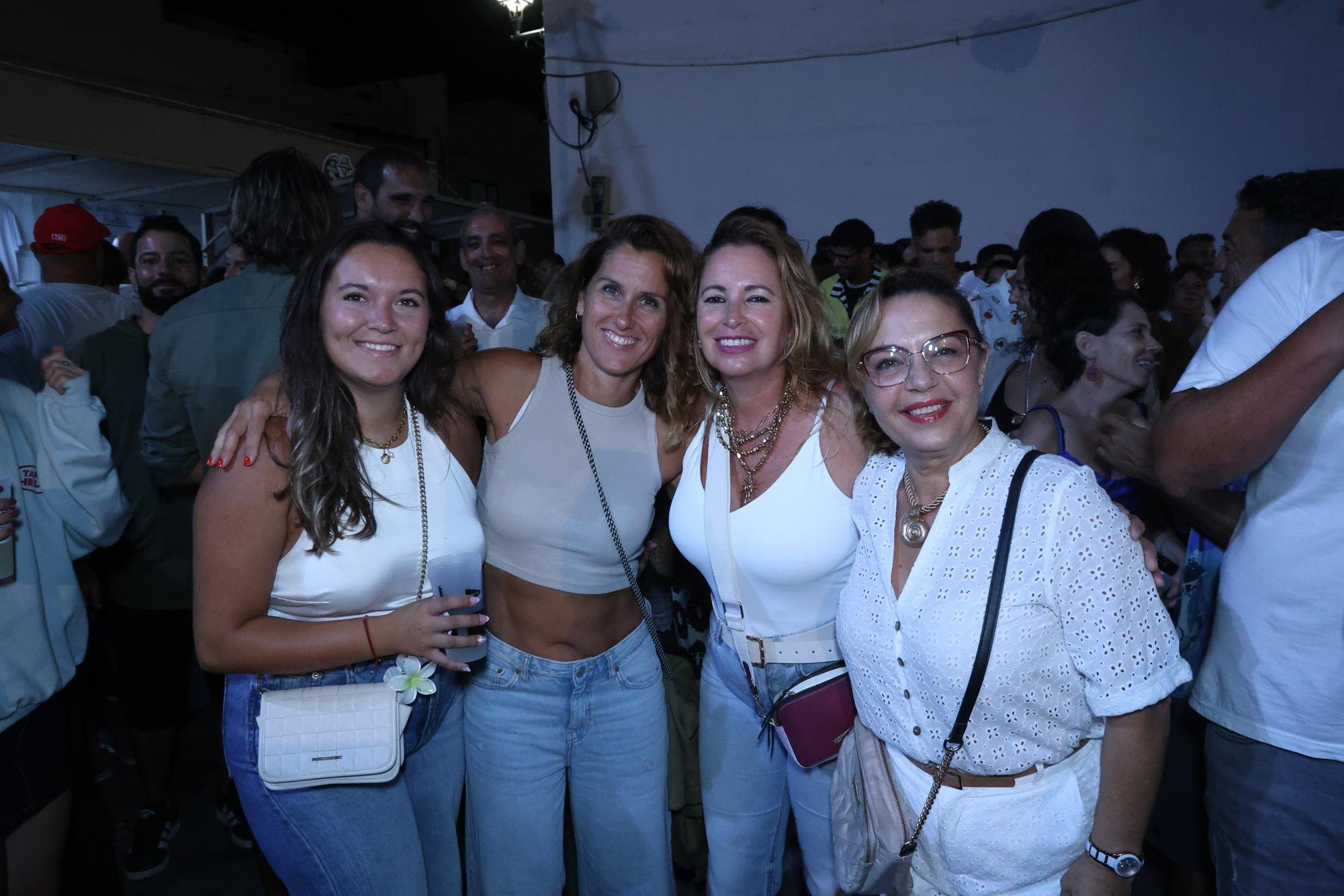 Noche de Parrandas en Caleta de Caballo, 2025