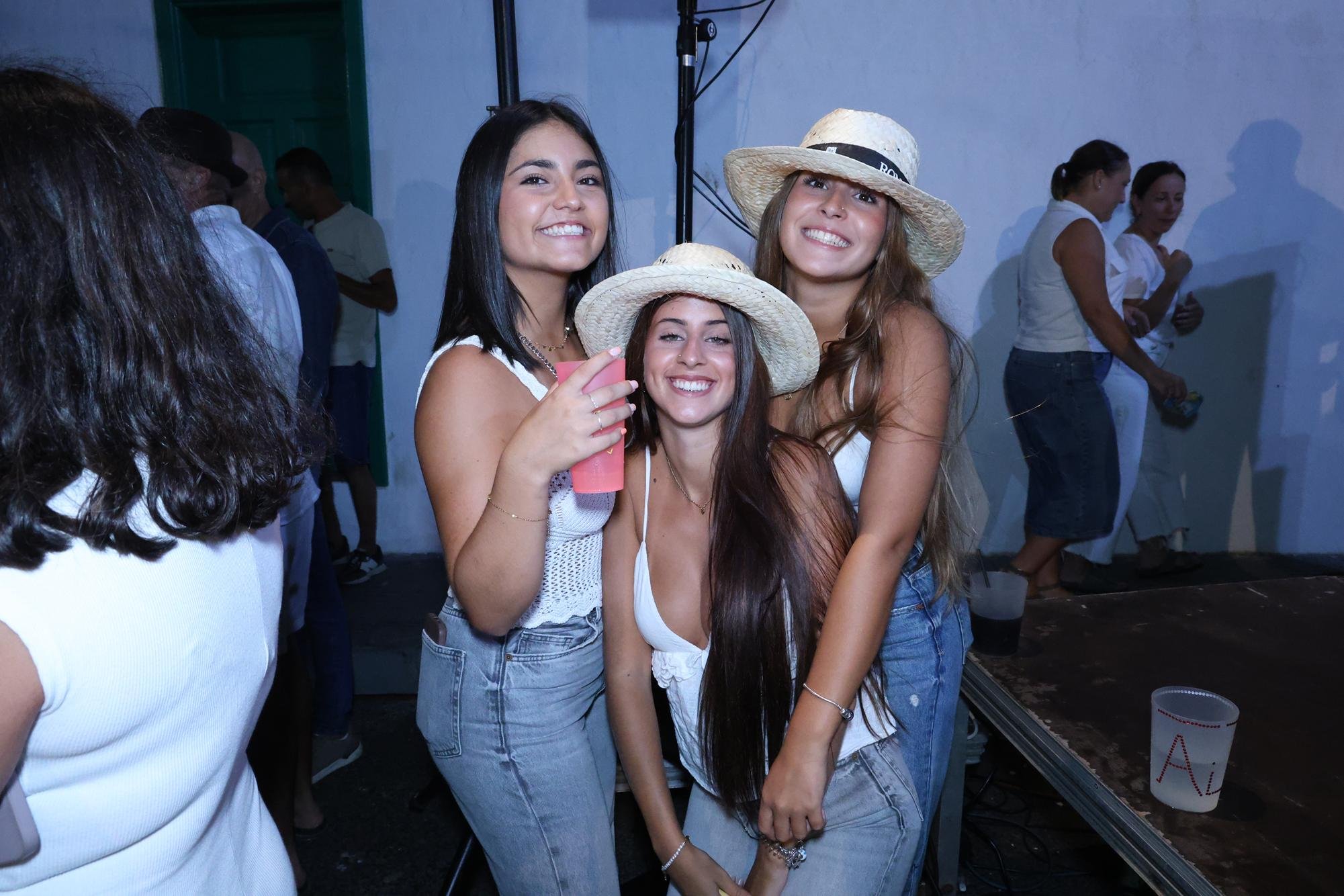 Noche de Parrandas en Caleta de Caballo, 2025