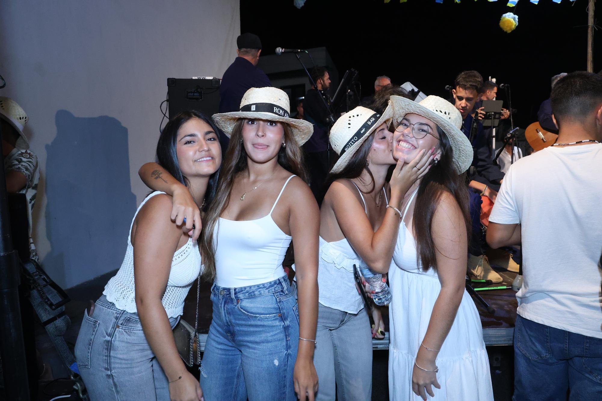 Noche de Parrandas en Caleta de Caballo, 2025