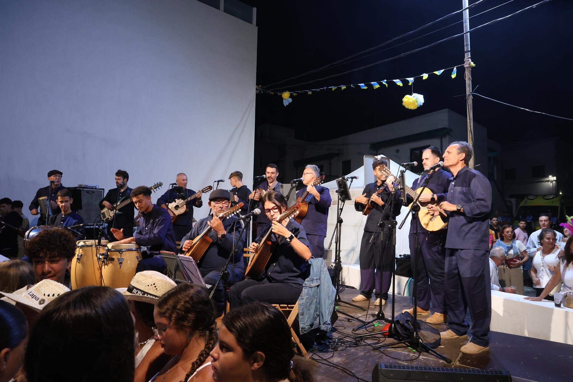 Noche de Parrandas en Caleta de Caballo, 2025