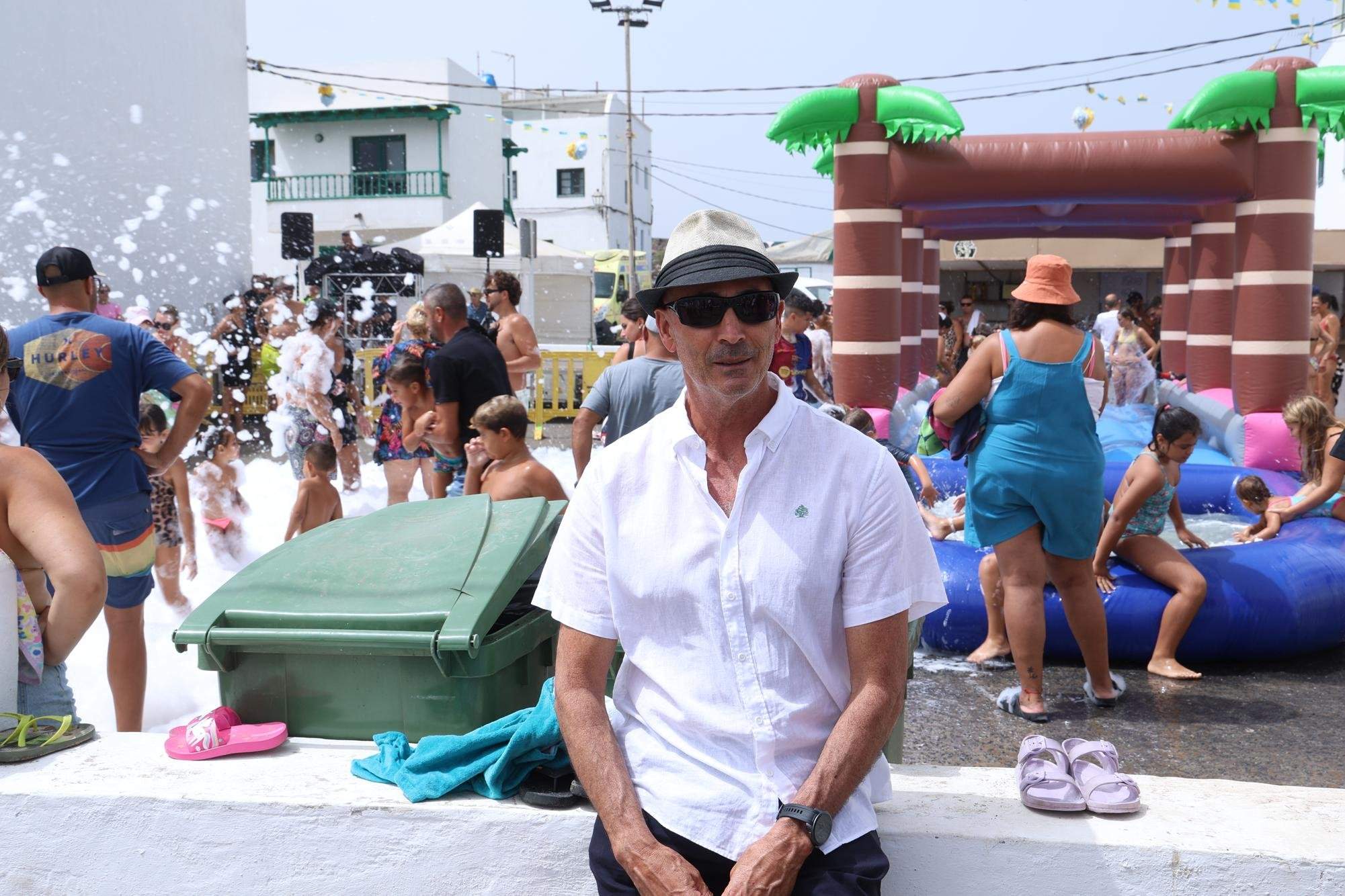 Procesión marítima y fiesta de espuma en La Lapa 2025.