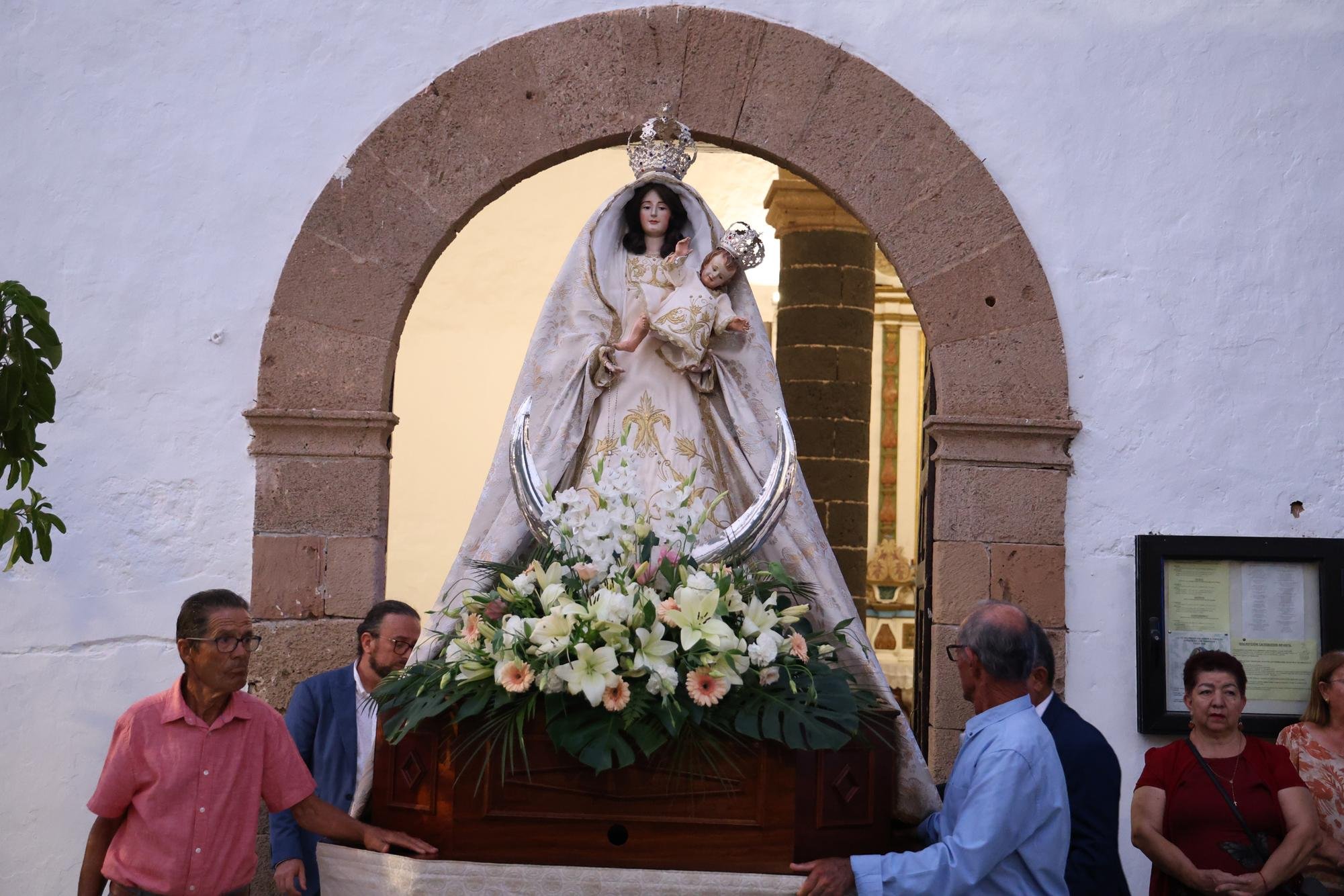 Procesión en honor a la Virgen de Los Remedios. Foto: La Voz