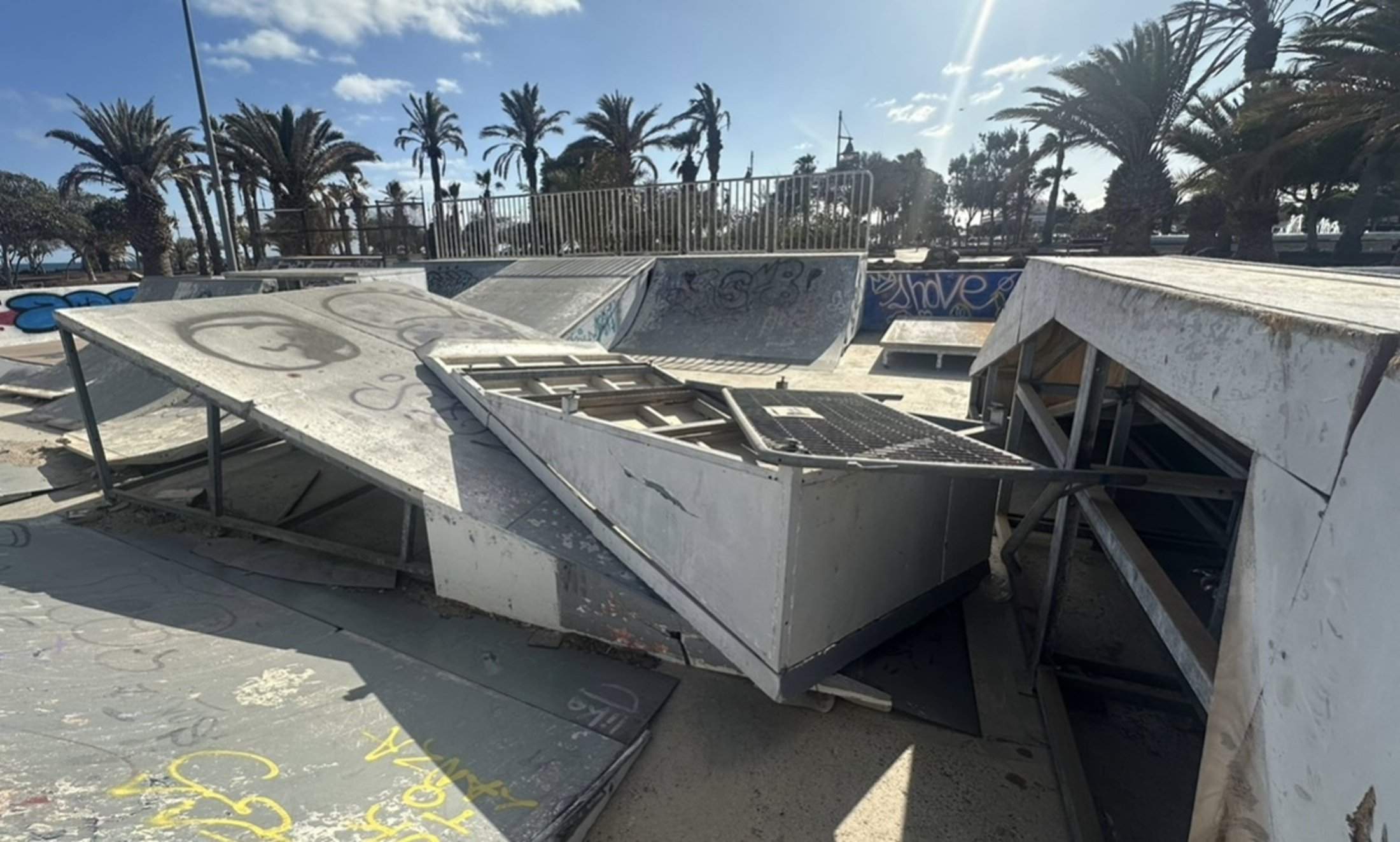 Imagen del estado del skatepark tras la instalación del escenario de San Ginés