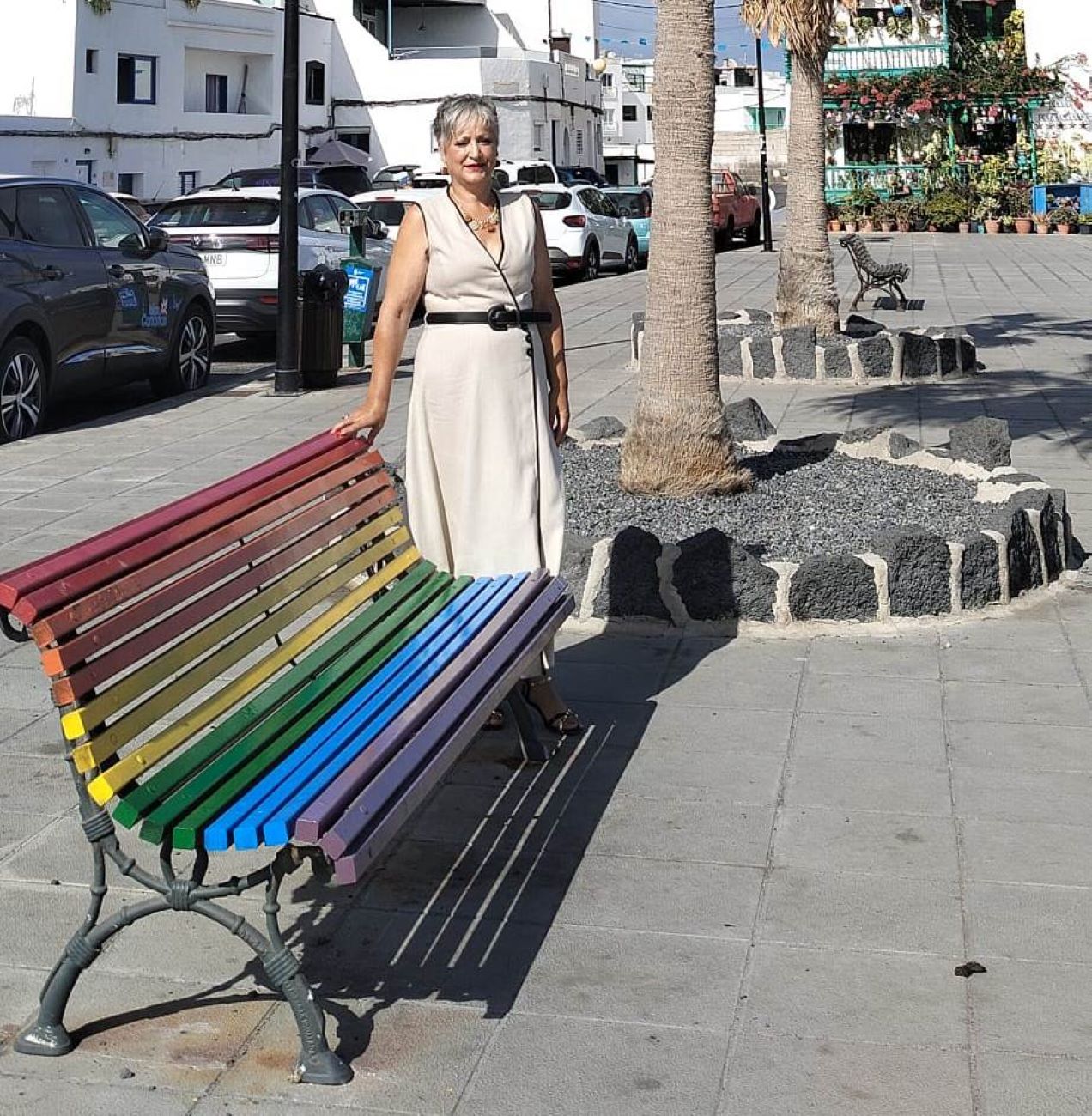 Restauración del banco LGTBI  de Punta Mujeres