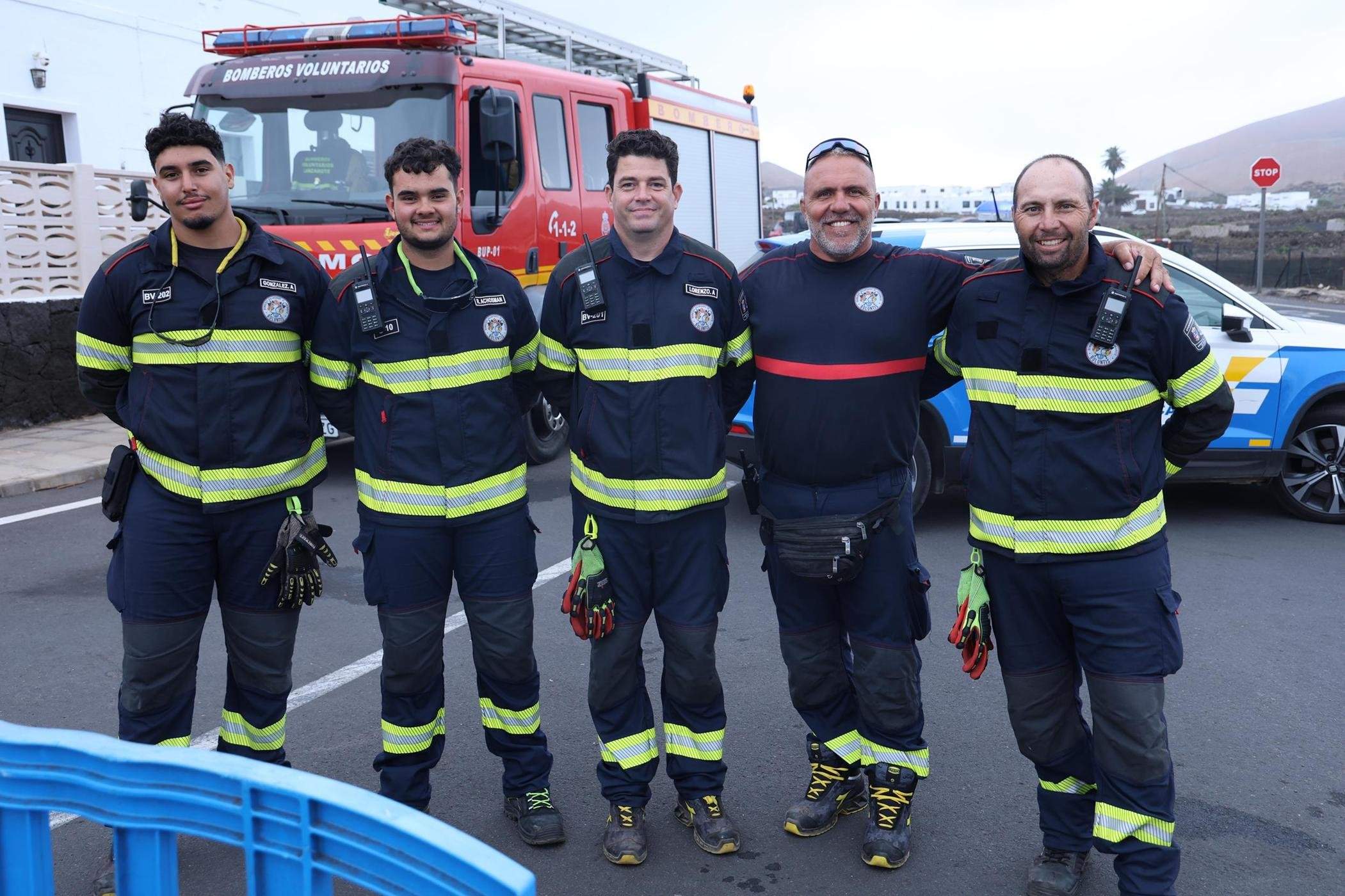 Ofrendas a la Virgen de Los Dolores.