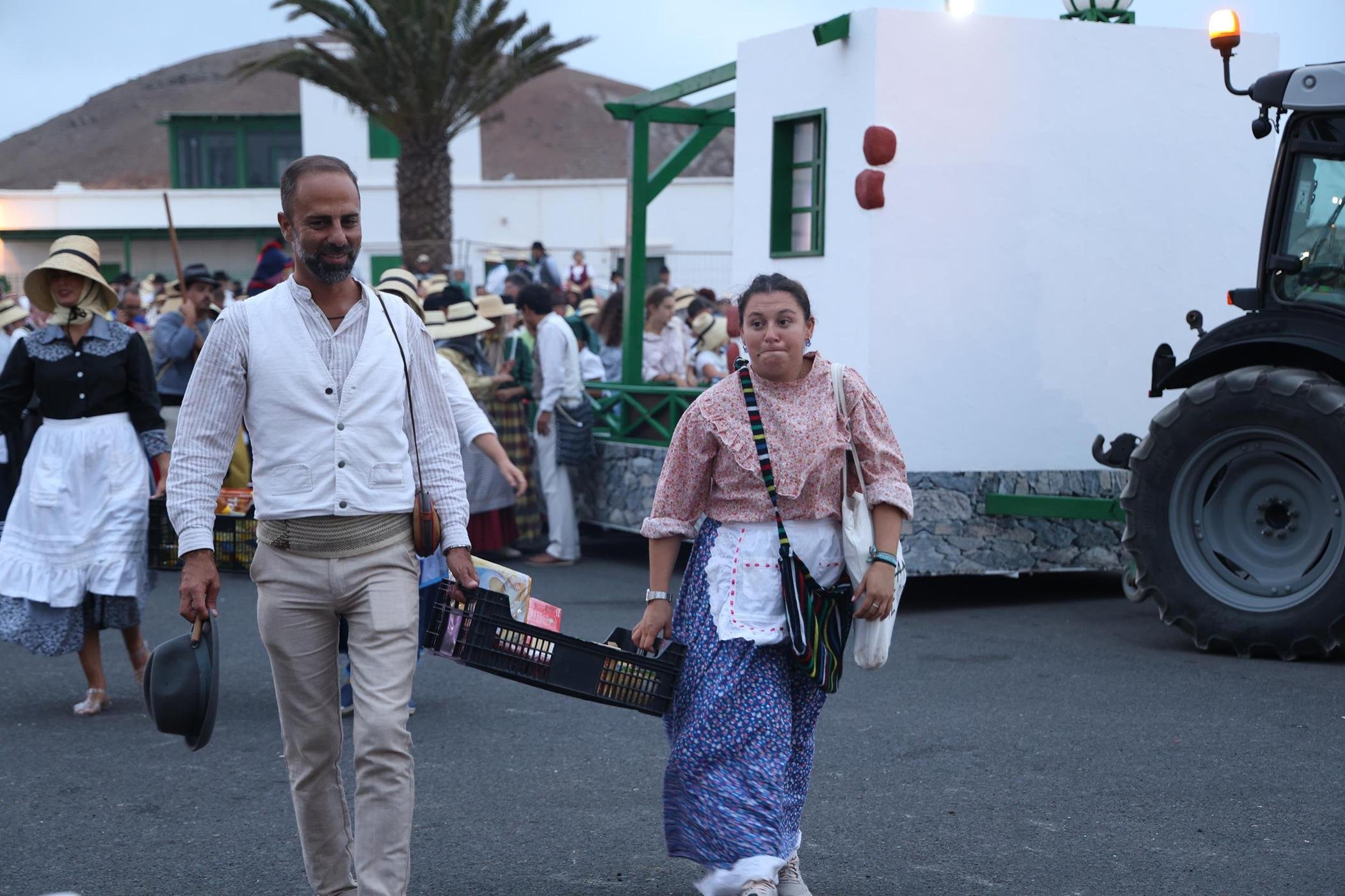 Ofrendas a la Virgen de Los Dolores. Fotos: La Voz.