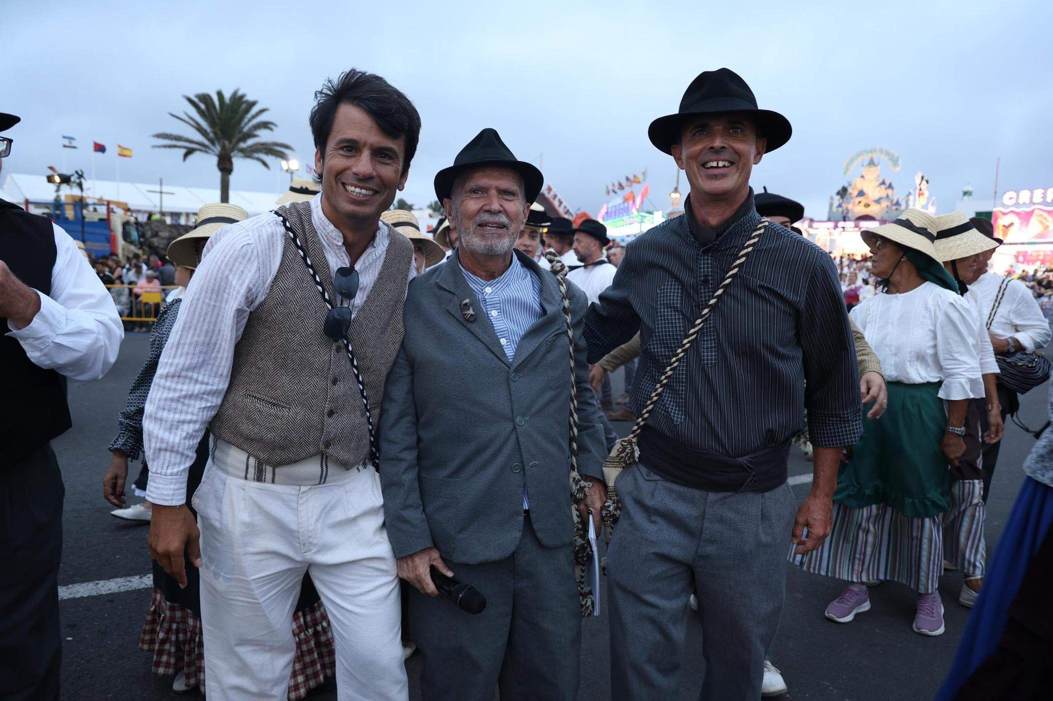 Ofrendas a la Virgen de Los Dolores. Fotos: La Voz.