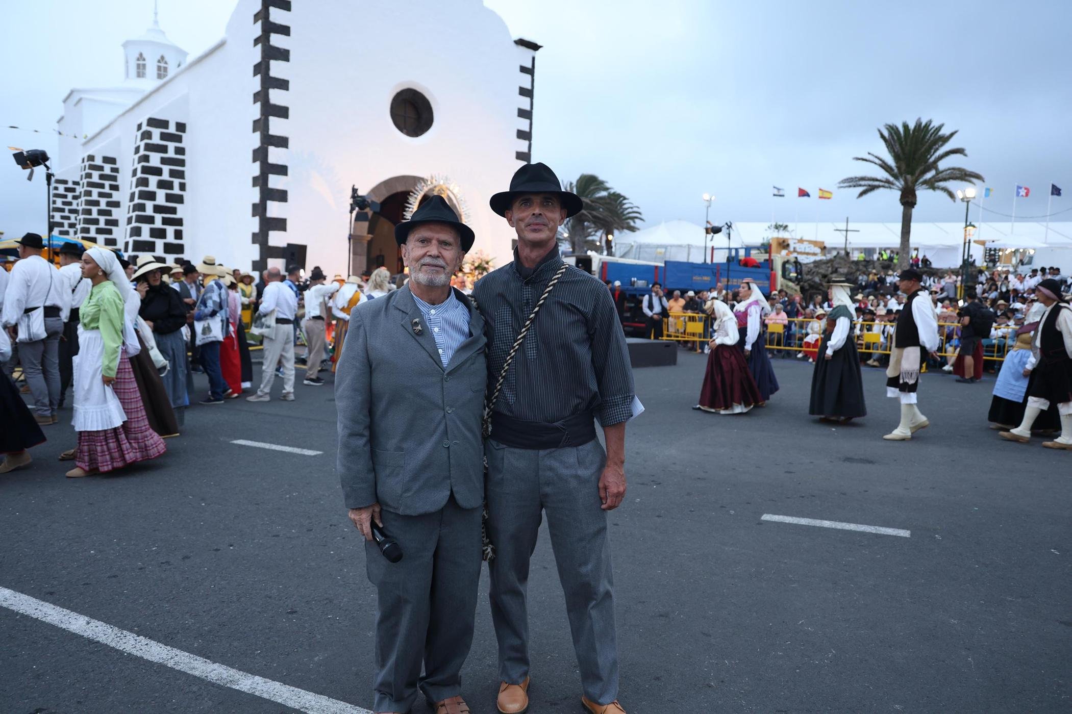 Ofrendas a la Virgen de Los Dolores. Fotos: La Voz.