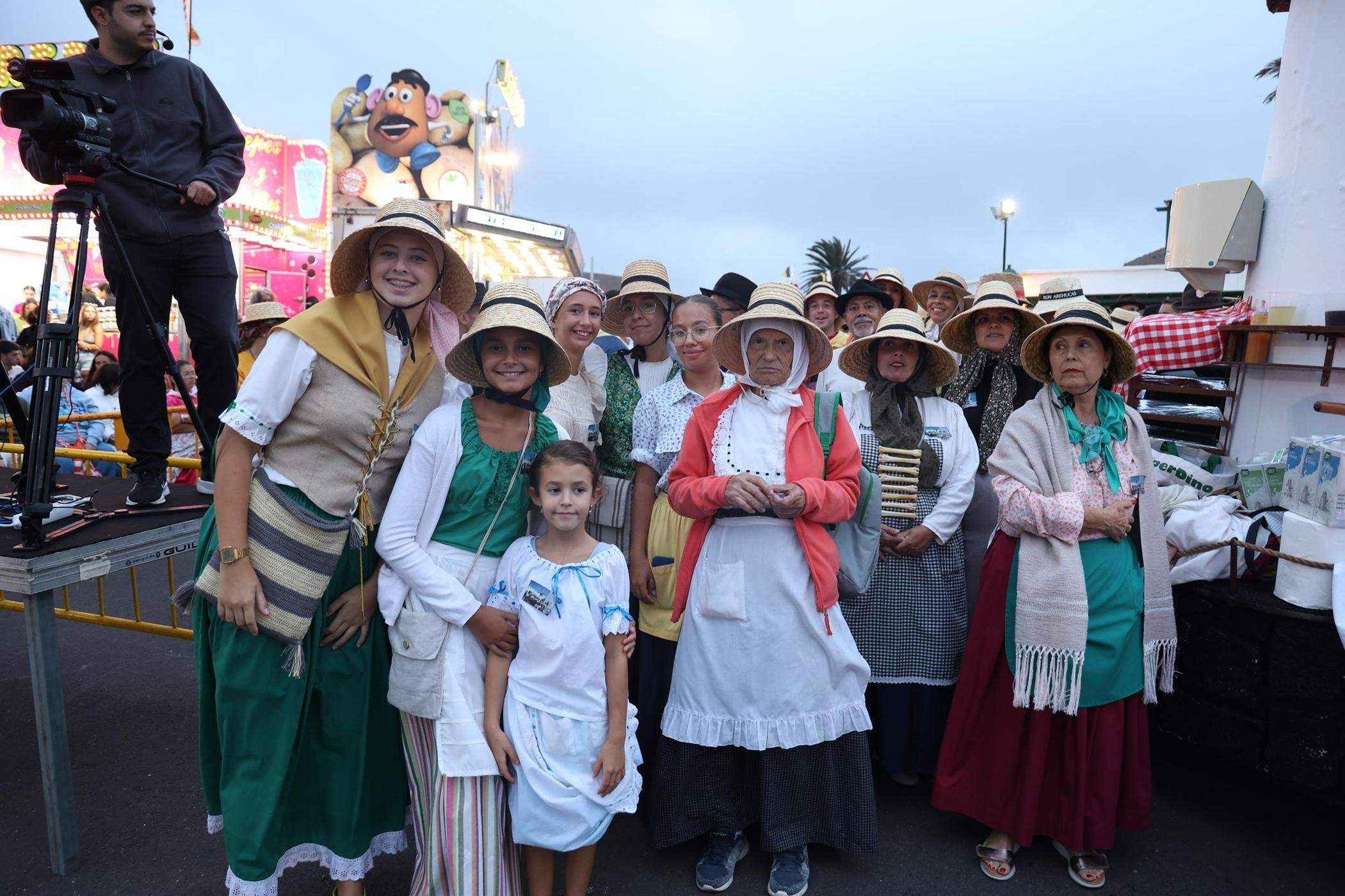 Ofrendas a la Virgen de Los Dolores. Fotos: La Voz.