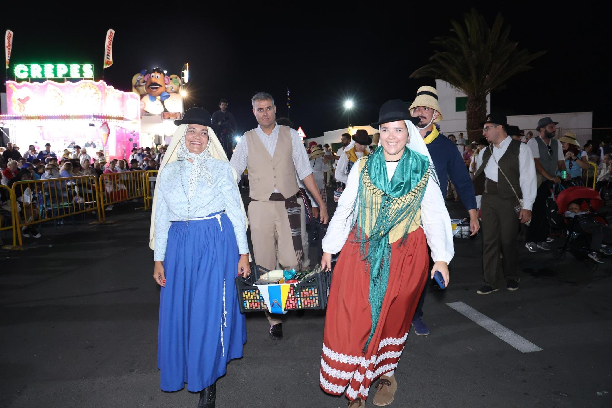Ofrendas a la Virgen de Los Dolores. Fotos: La Voz.