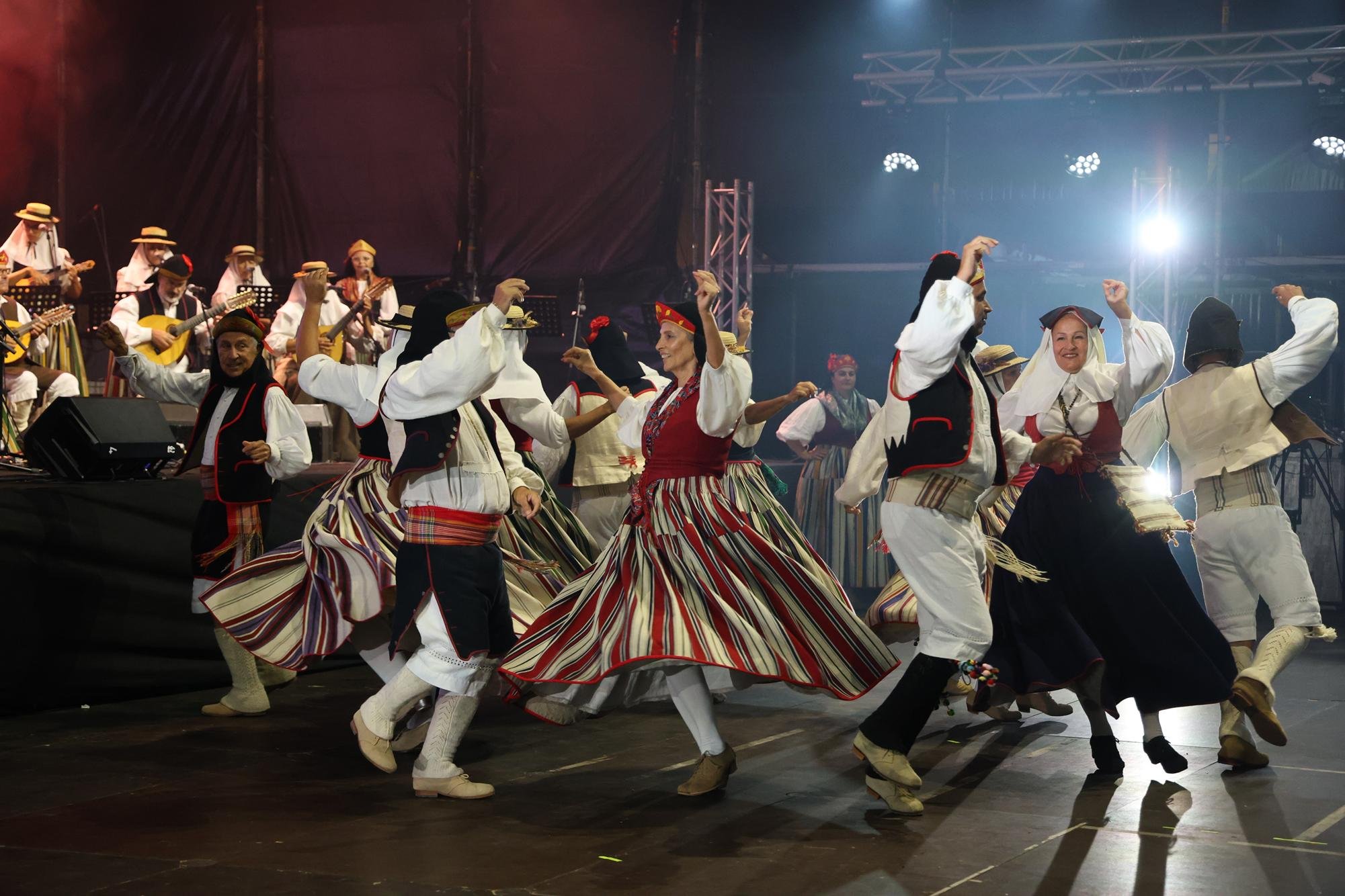 XXXV Encuentro Folklórico Nanino Díaz Cutillas en las Fiestas de Los Dolores