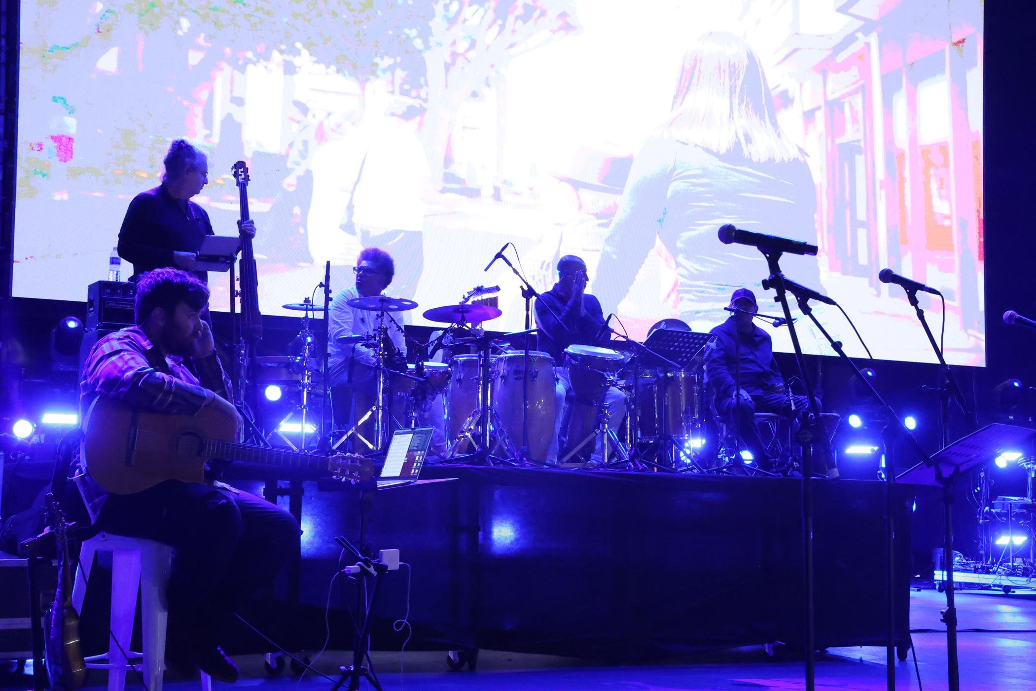 Concierto de Los Sabandeños, Olga Cerpa y Mestisay. Fotos: La Voz. Concierto de Los Sabandeños, Olga Cerpa y Mestisay. Fotos: La Voz.