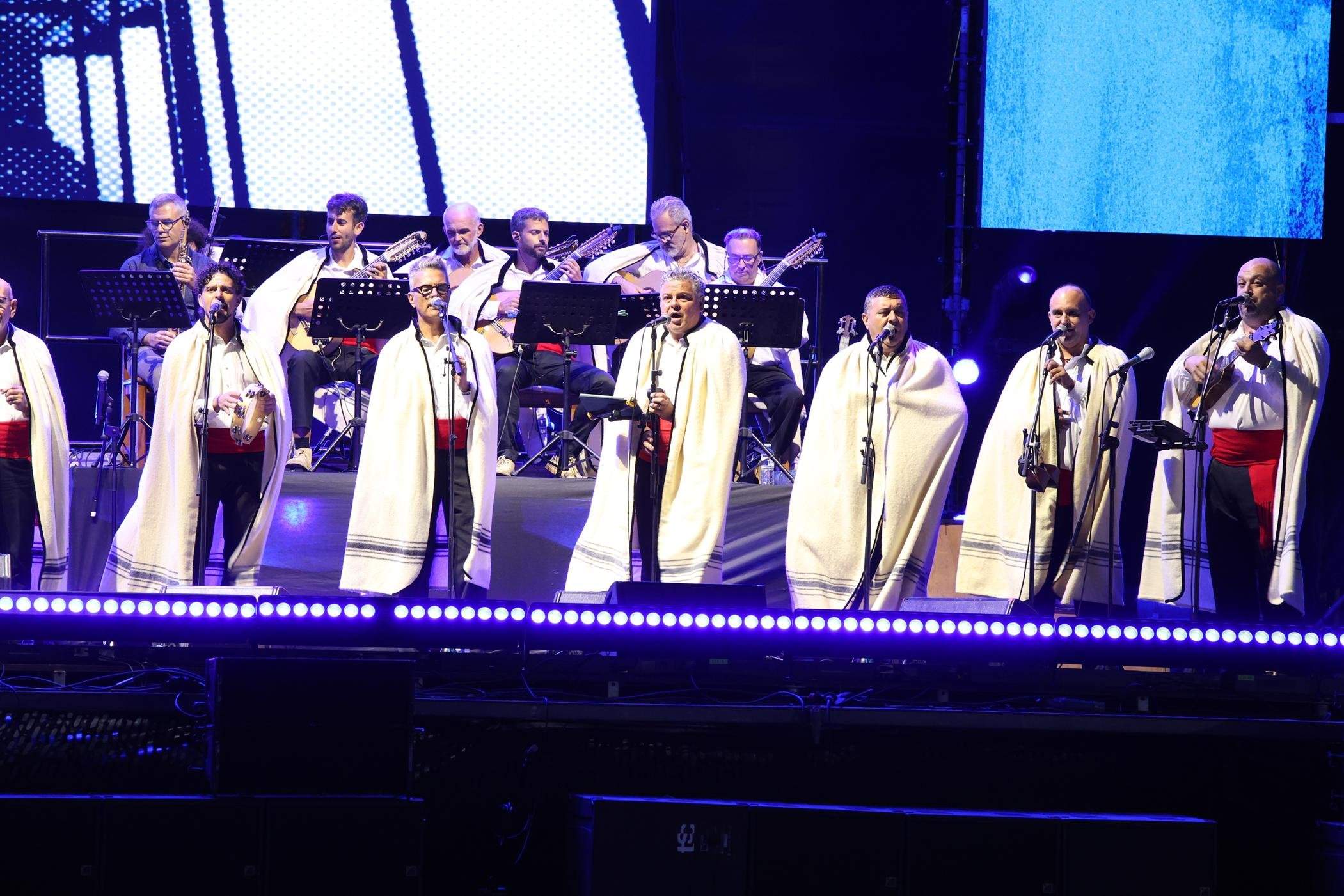 Concierto de Los Sabandeños, Olga Cerpa y Mestisay. Fotos: La Voz. Concierto de Los Sabandeños, Olga Cerpa y Mestisay. Fotos: La Voz.