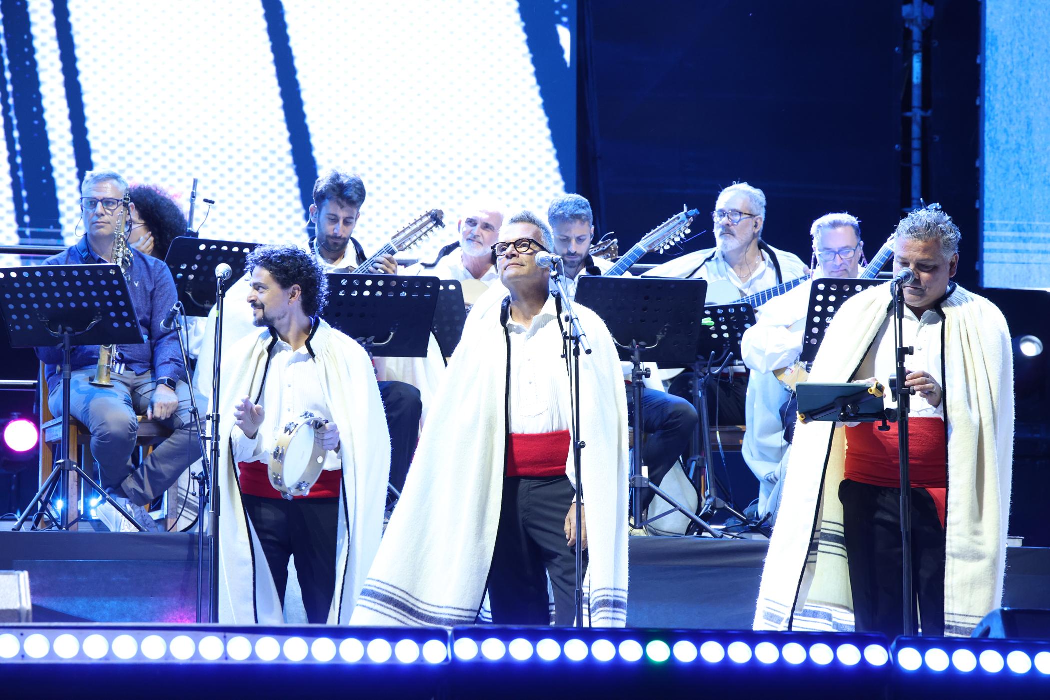 Concierto de Los Sabandeños, Olga Cerpa y Mestisay. Fotos: La Voz. Concierto de Los Sabandeños, Olga Cerpa y Mestisay. Fotos: La Voz.