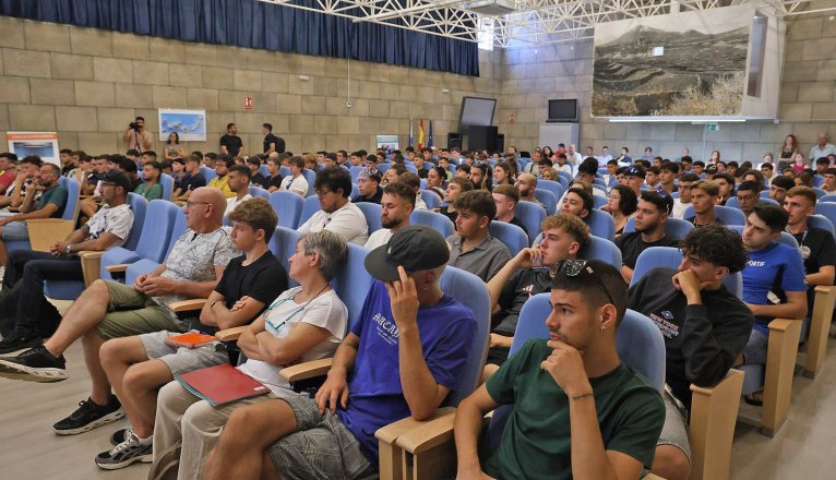 INAUGURACIÓN CURSO ESCOLAR ESCUELA DE PESCA25 26 (5)d