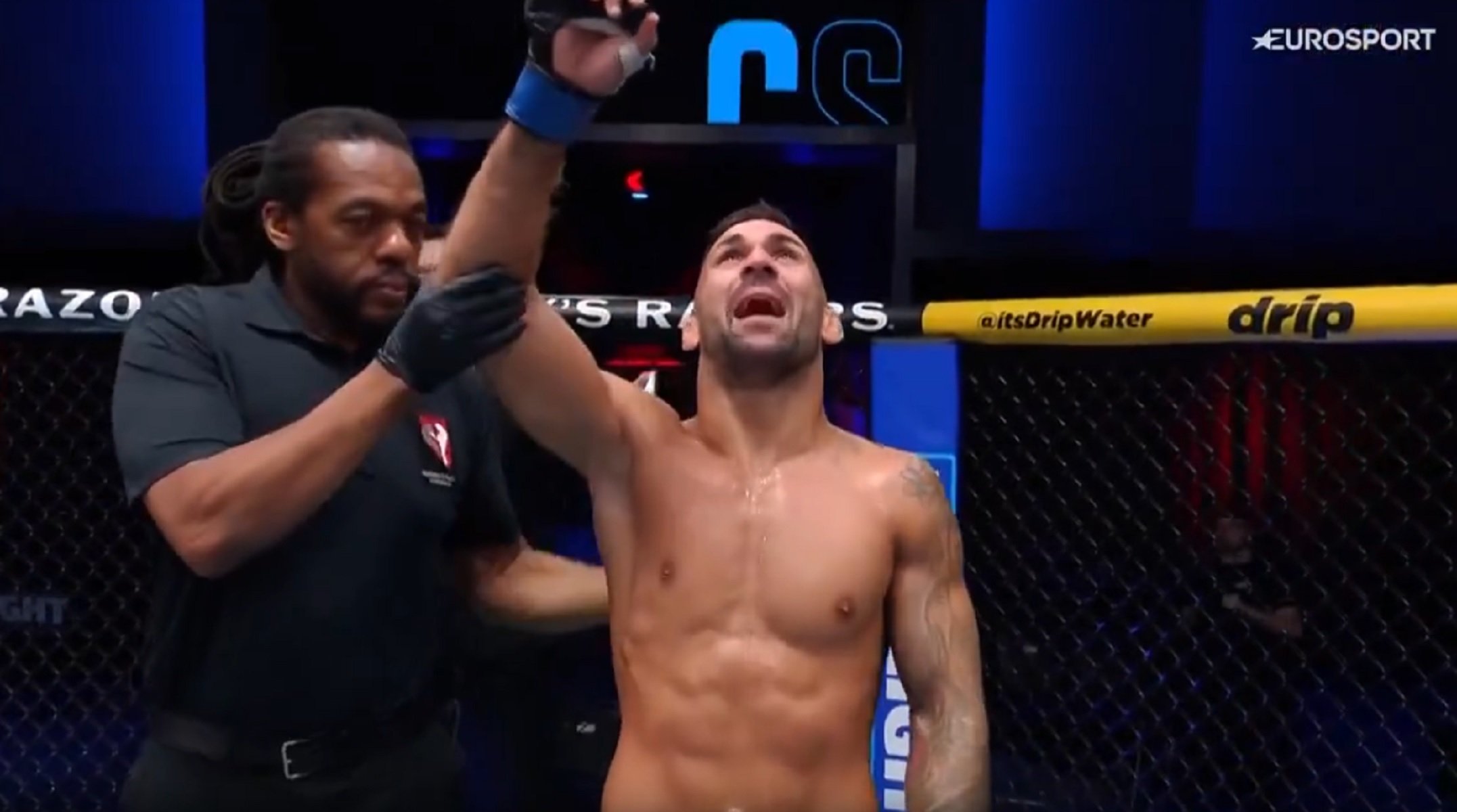 Hecher Sosa celebrando su victoria Hecher Sosa celebrando su victoria