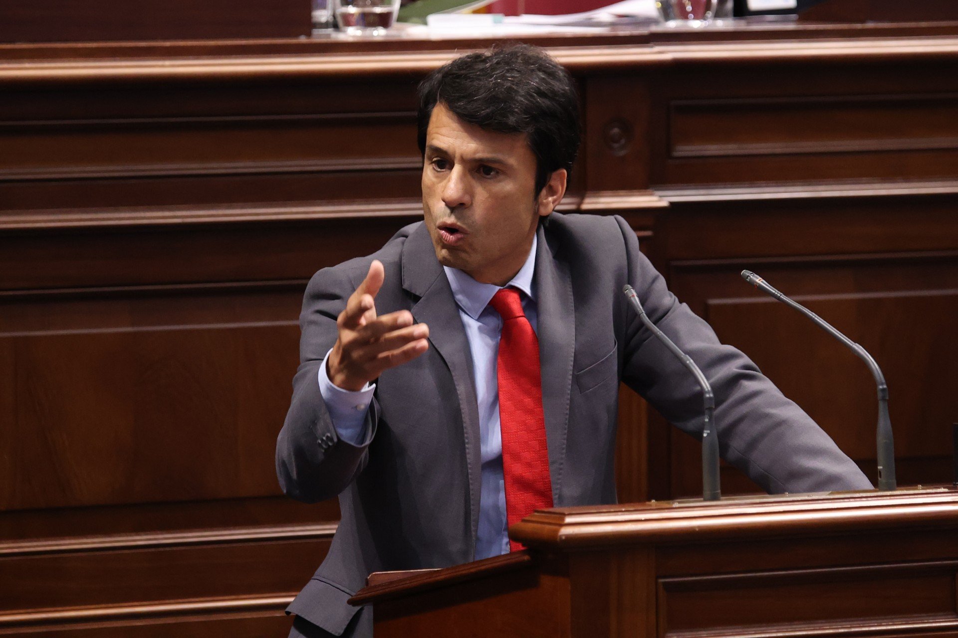 Marcos Bergaz (PSOE) en el Parlamento de Canarias