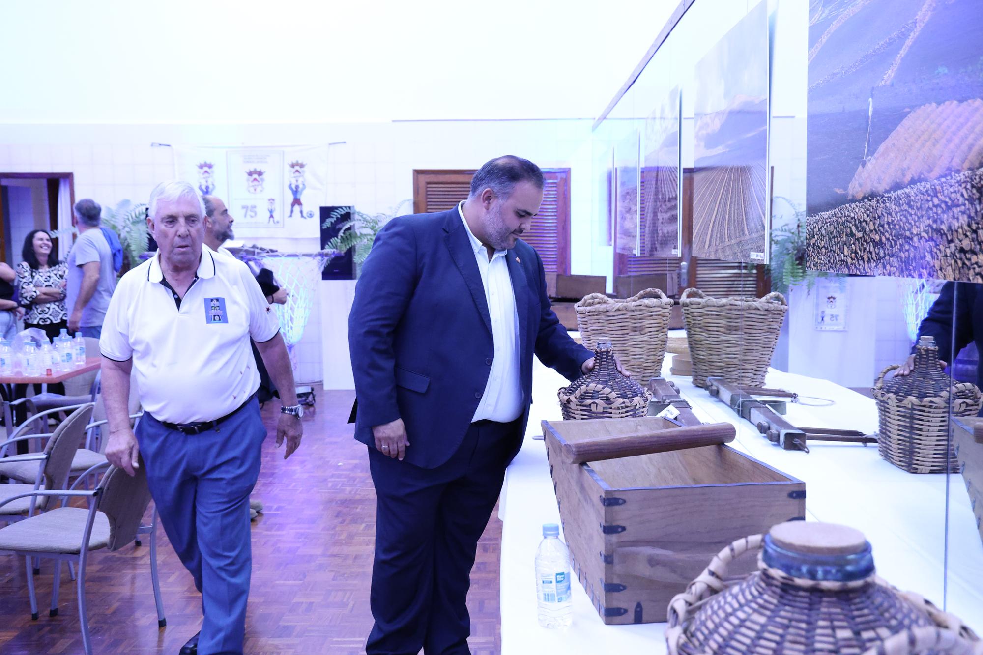 Inauguración de exposiciones de la Sociedad Torrelavega. Fotos: La Voz. Inauguración de exposiciones de la Sociedad Torrelavega. Fotos: La Voz.