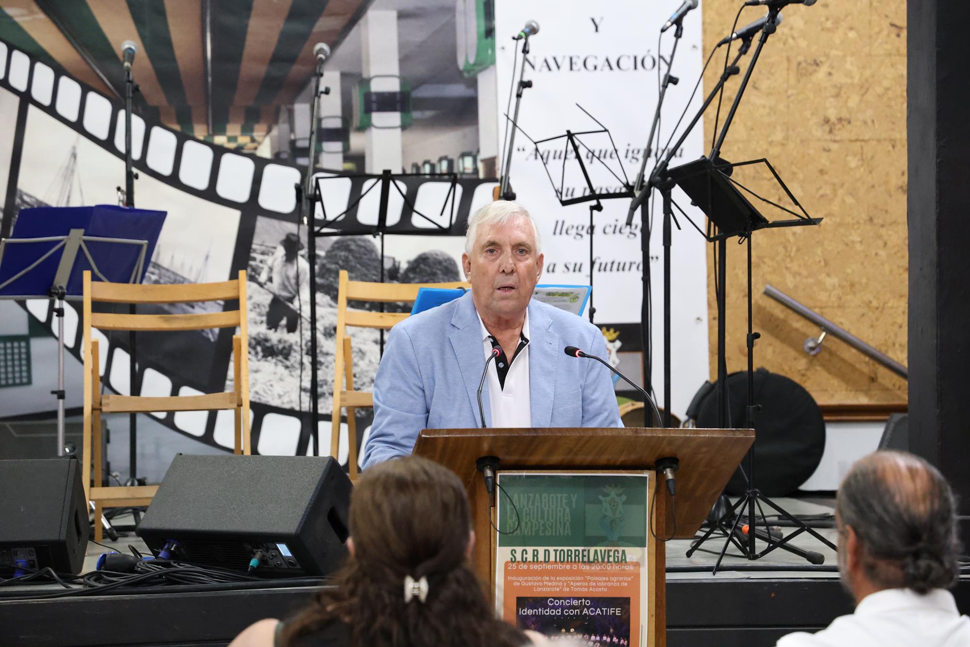 Inauguración de exposiciones de la Sociedad Torrelavega. Fotos: La Voz. Inauguración de exposiciones de la Sociedad Torrelavega. Fotos: La Voz.