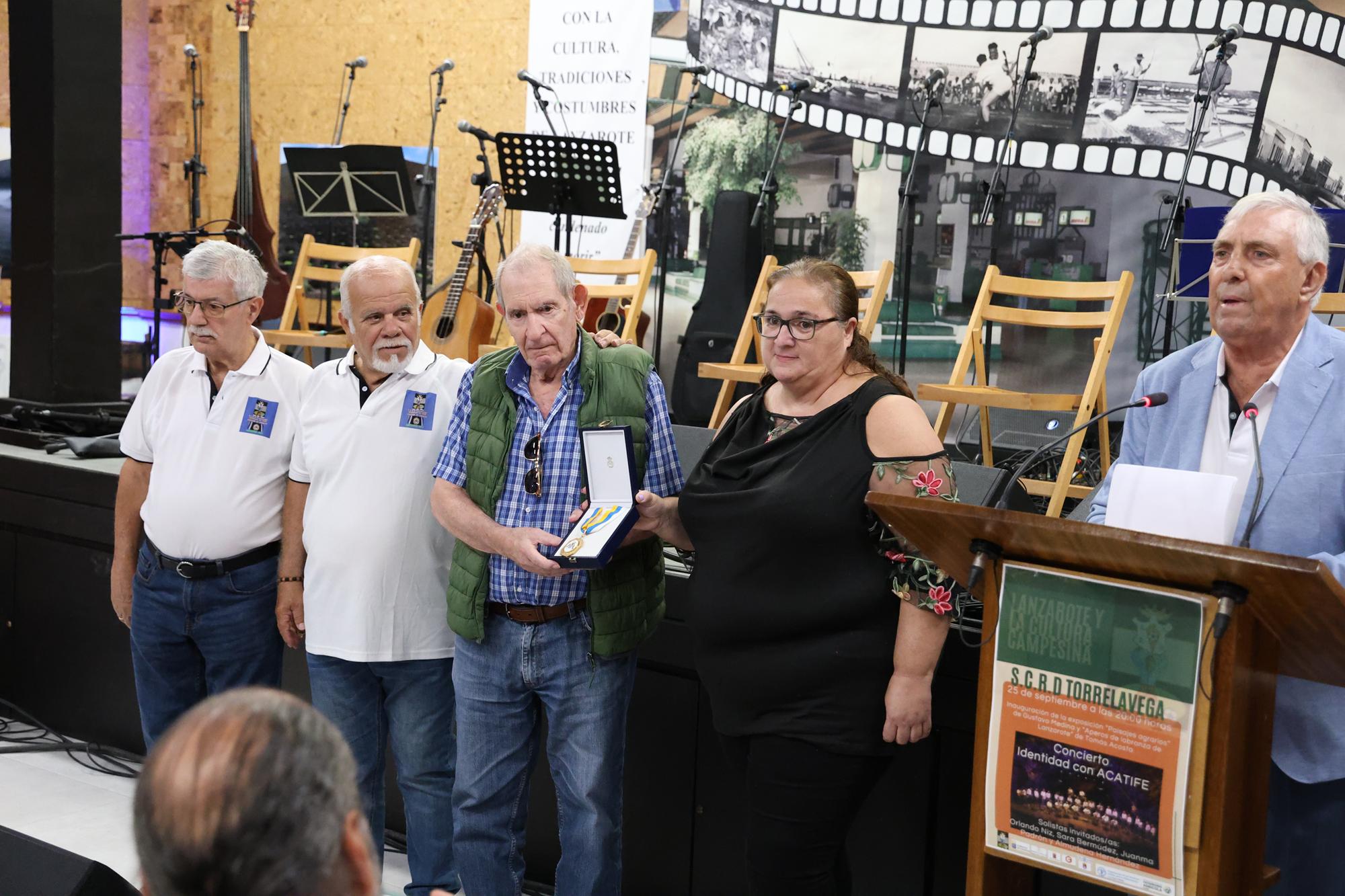 Inauguración de exposiciones de la Sociedad Torrelavega. Fotos: La Voz. Inauguración de exposiciones de la Sociedad Torrelavega. Fotos: La Voz.