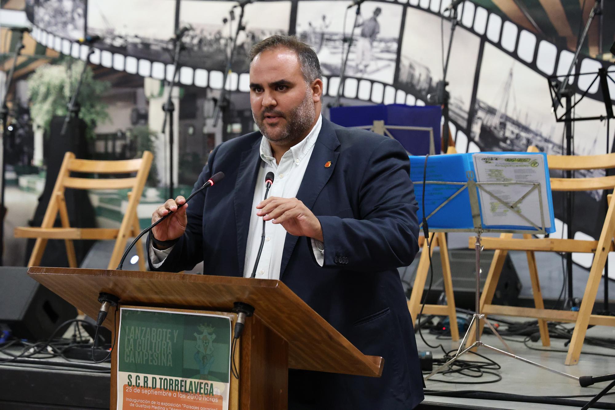 Inauguración de exposiciones de la Sociedad Torrelavega. Fotos: La Voz. Inauguración de exposiciones de la Sociedad Torrelavega. Fotos: La Voz.