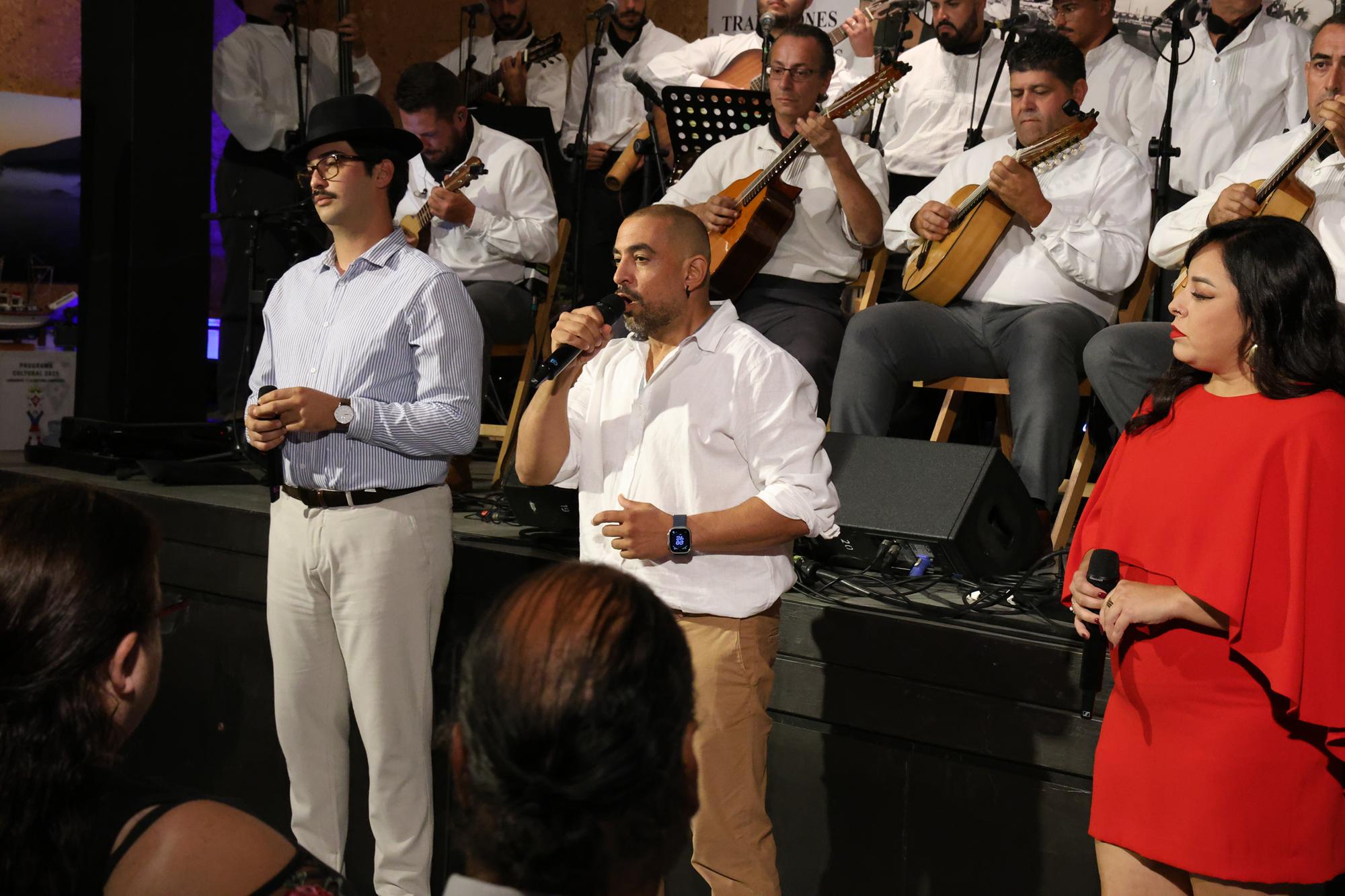 Inauguración de exposiciones de la Sociedad Torrelavega. Fotos: La Voz. Inauguración de exposiciones de la Sociedad Torrelavega. Fotos: La Voz.