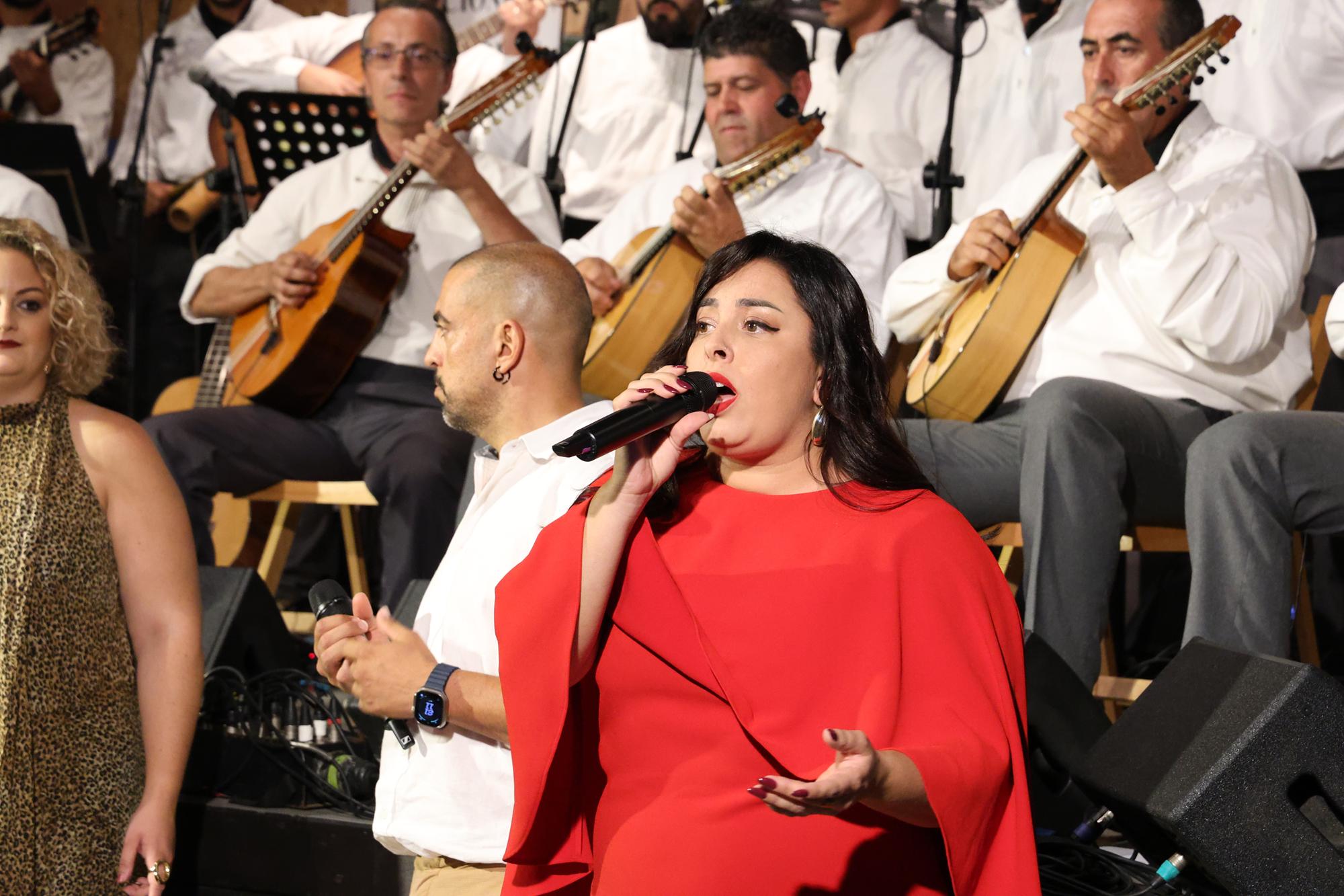 Inauguración de exposiciones de la Sociedad Torrelavega. Fotos: La Voz. Inauguración de exposiciones de la Sociedad Torrelavega. Fotos: La Voz.