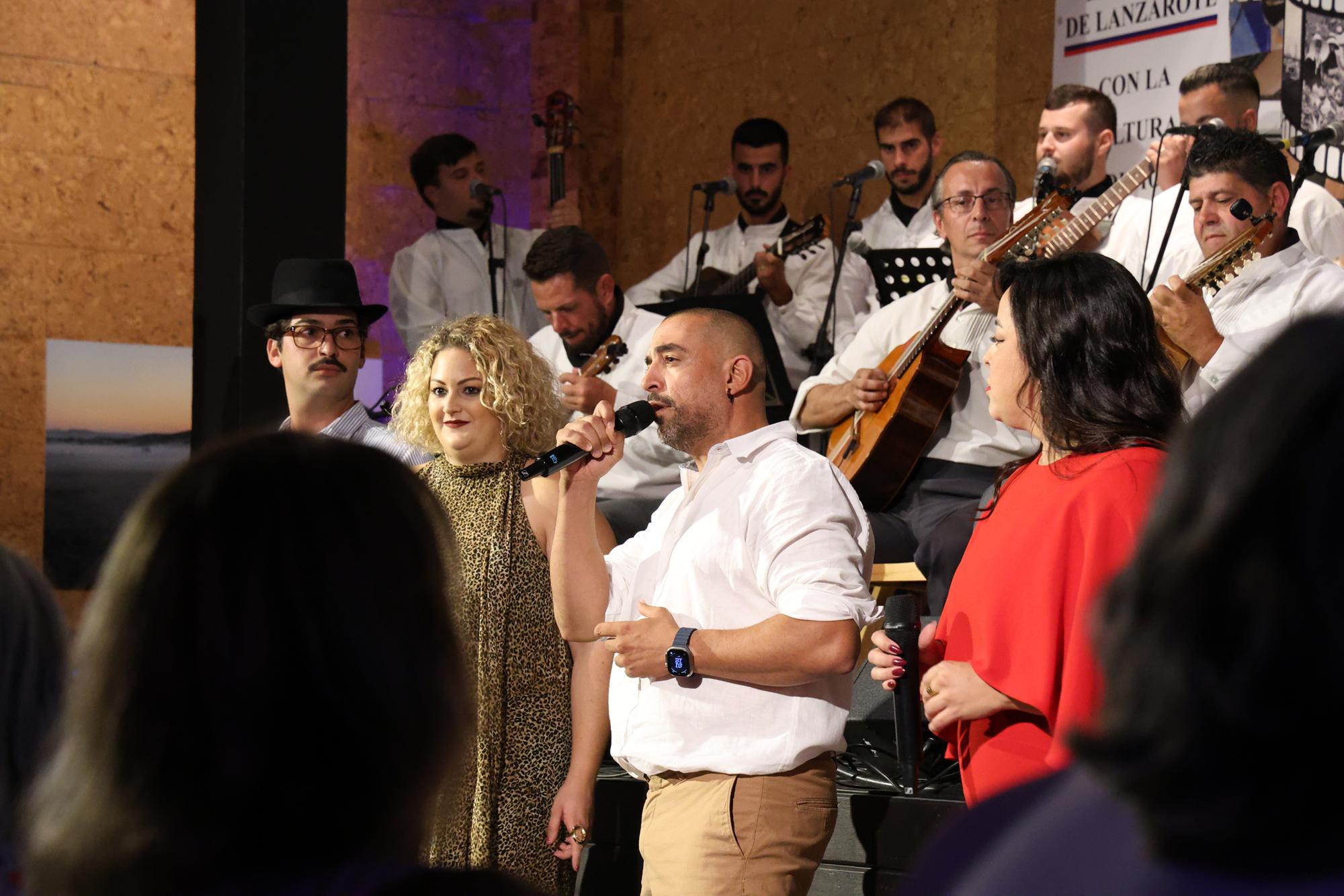 Inauguración de exposiciones de la Sociedad Torrelavega. Fotos: La Voz. Inauguración de exposiciones de la Sociedad Torrelavega. Fotos: La Voz.